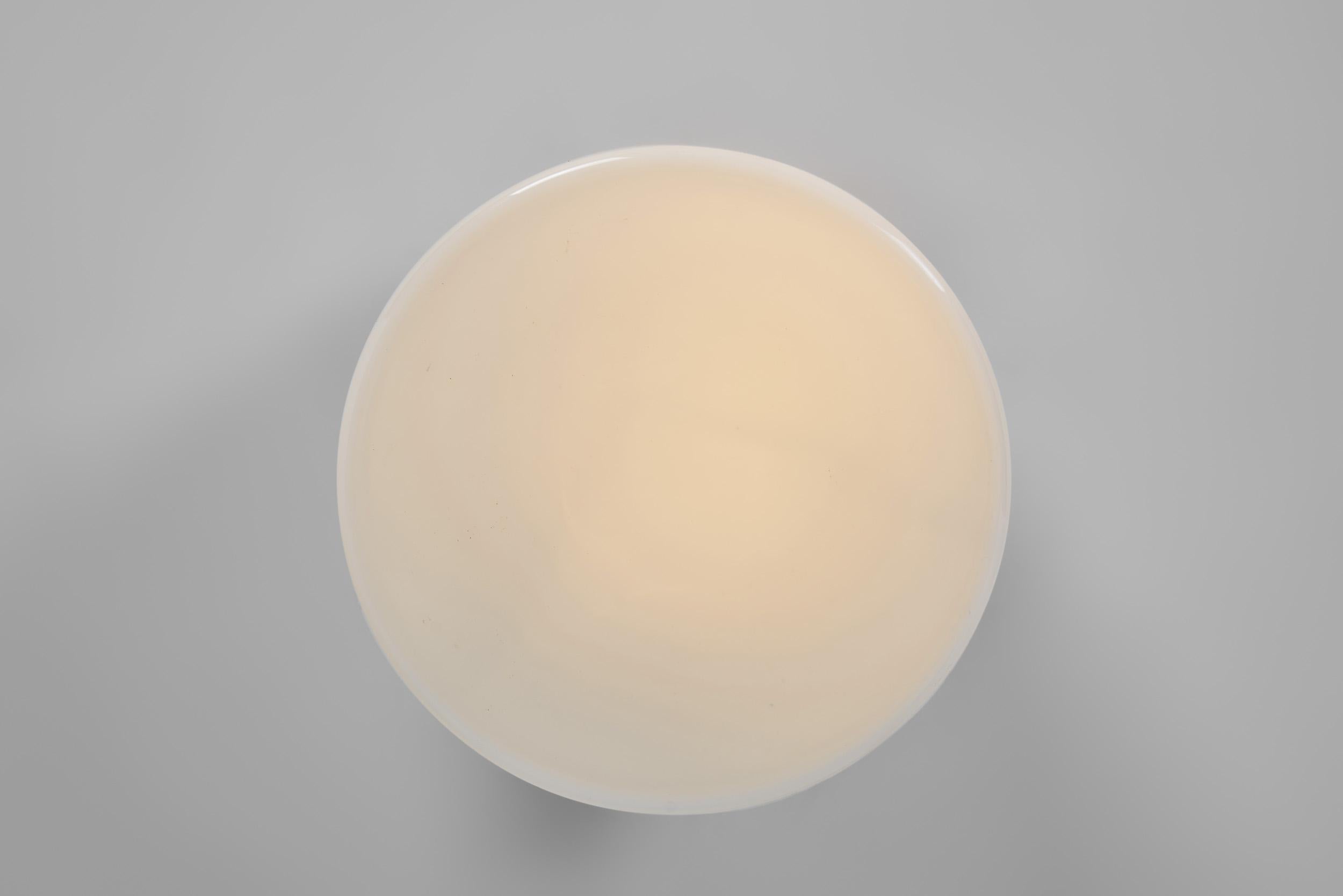 Paavo Tynell Model No. 2028