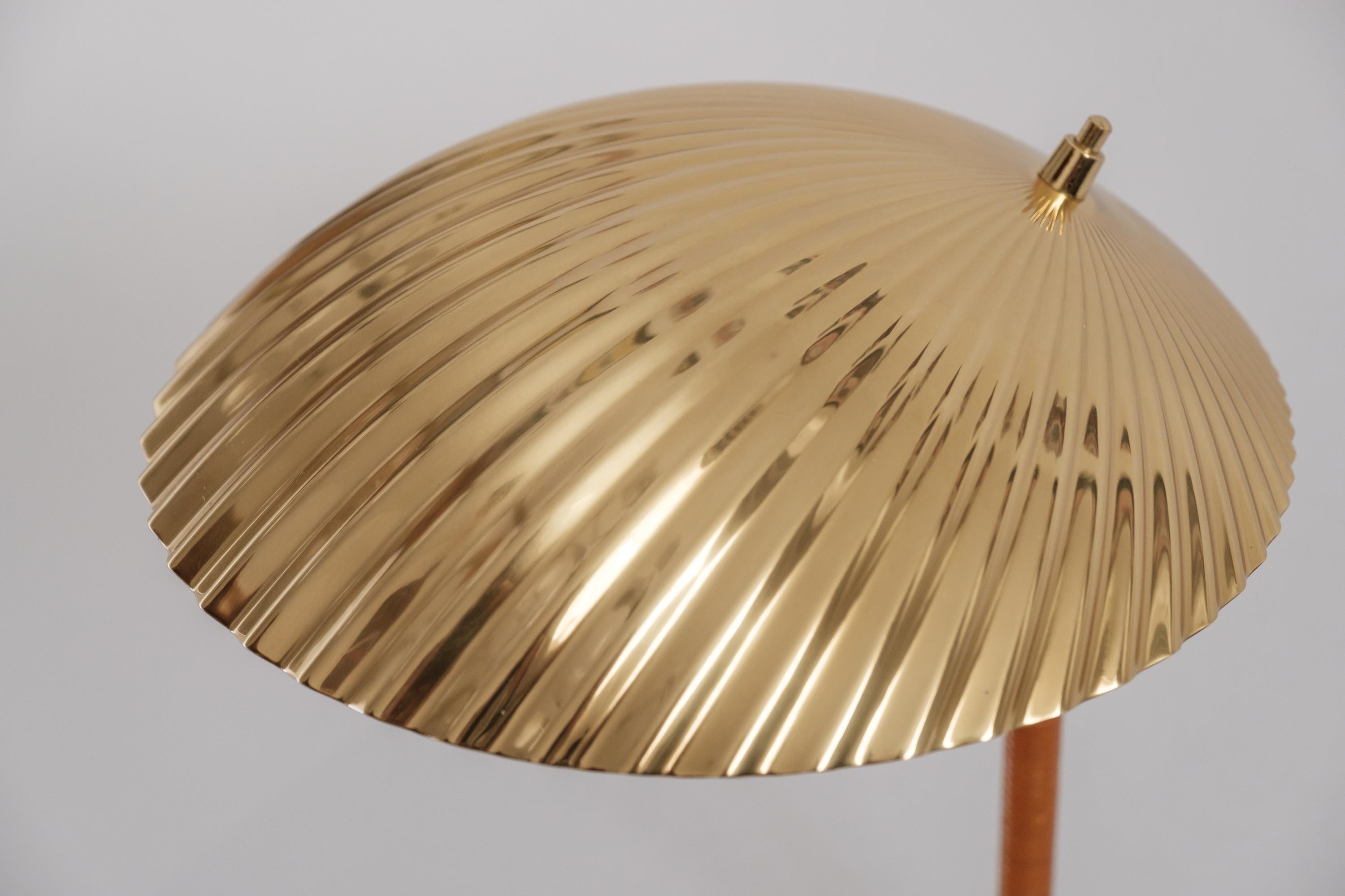 Paavo Tynell Model 5321 Brass and Rattan Table Lamp In New Condition For Sale In Glendale, CA