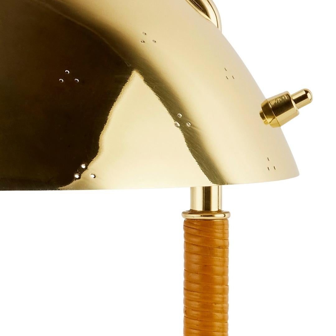 Lampe de bureau Paavo Tynell modèle 9209 en laiton et rotin pour Gubi en vente 3