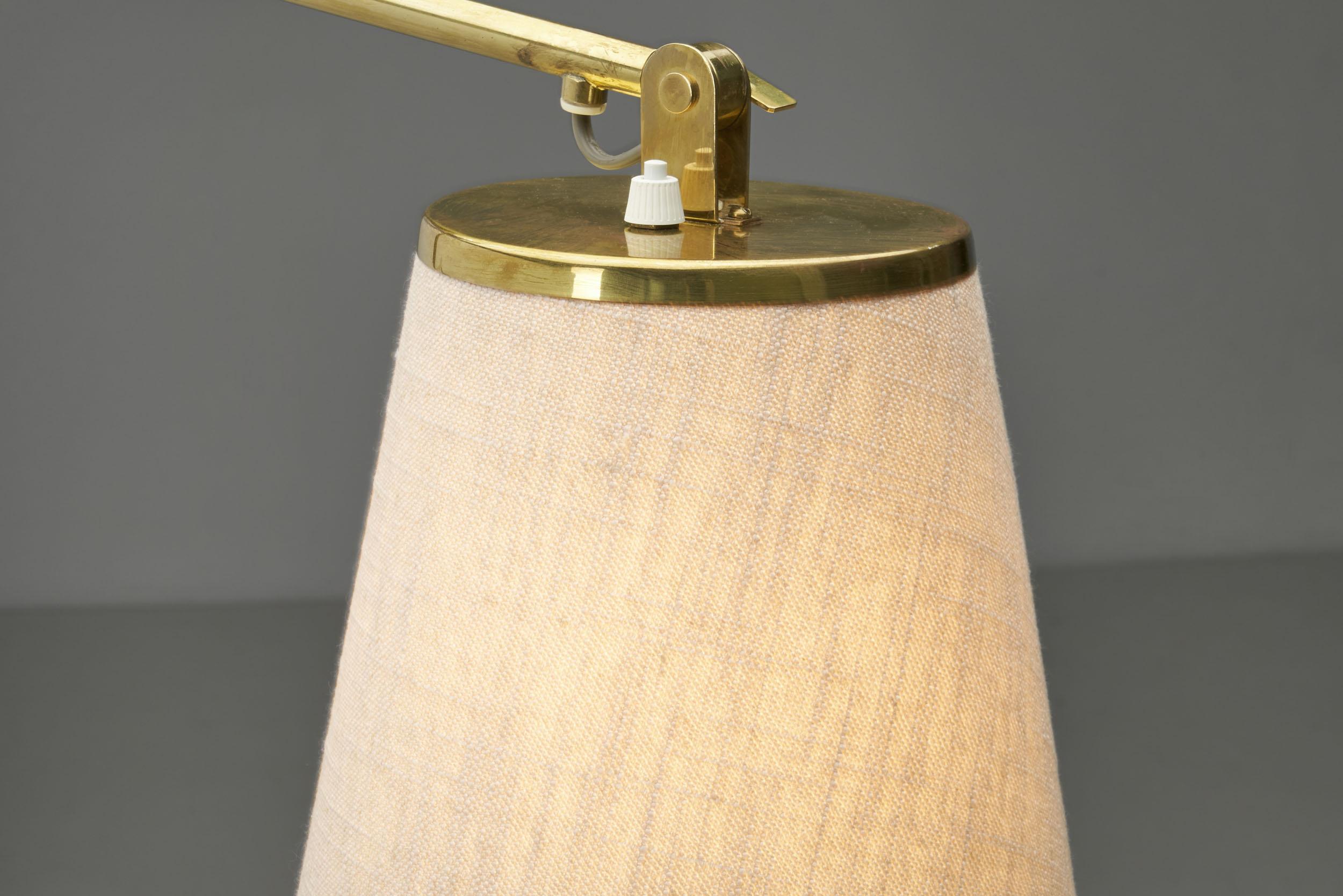 Mid-20th Century Paavo Tynell Model “9414” Brass Wall Light for Taito Oy, Finland, 1950s