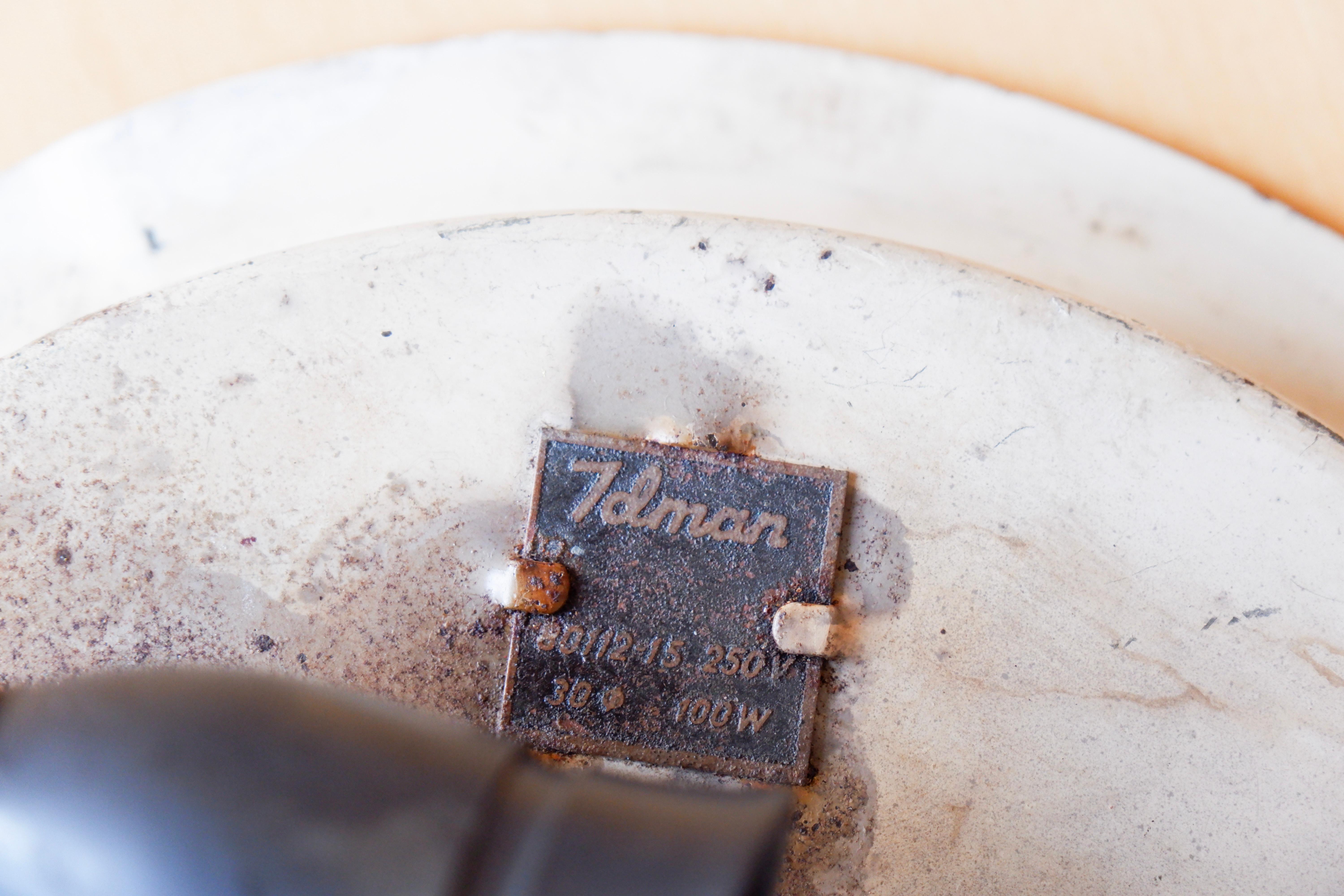 Paavo Tynell model H2-70 for Idman, Opal glass & brass, 1955. 5