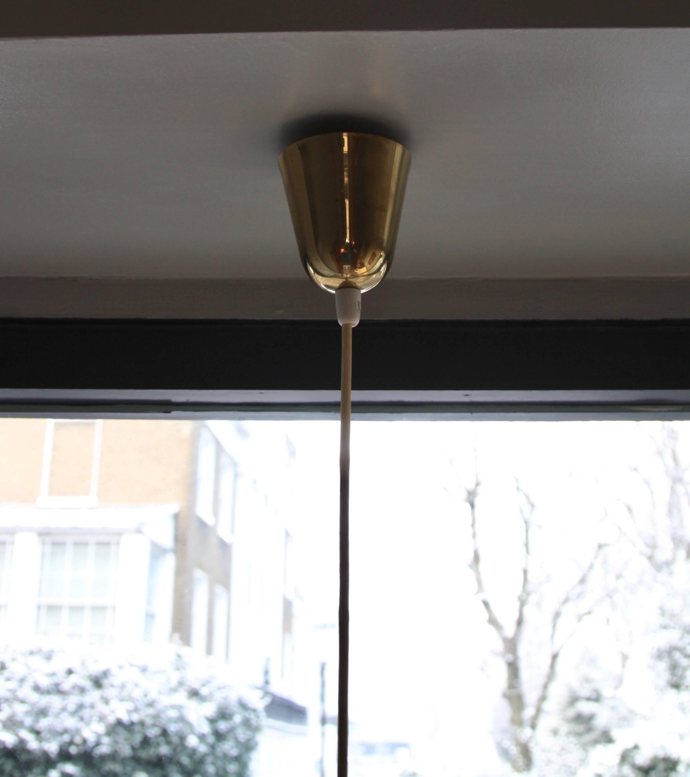 Paavo Tynell Opaline Glass, Straw & Brass Pendant Ceiling Light, Taito Oy, 1950s In Good Condition In London, GB