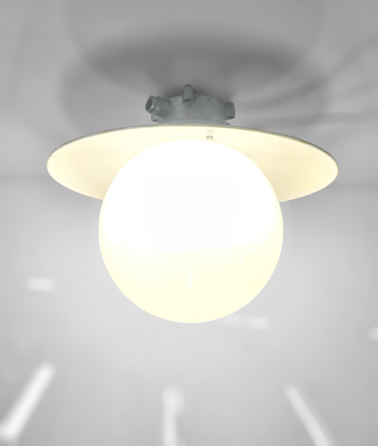 Mid-20th Century Paavo Tynell Outdoor / Indoor Industrial lamp Model H9-100, Idman 1960s For Sale