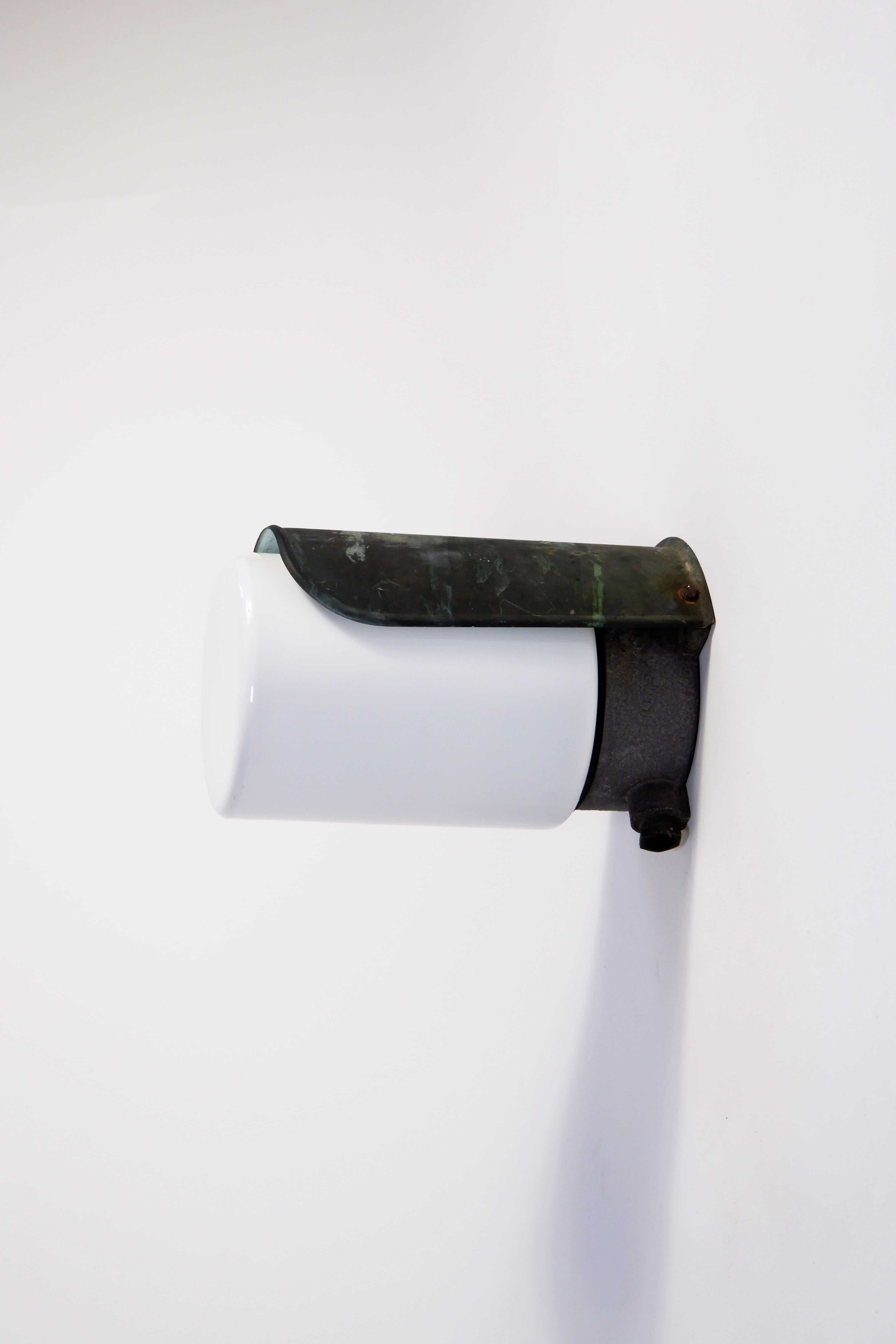 Paavo Tynell Outside Copper Wall Lamp Model 7307 for Idman, circa 1950 For Sale 1