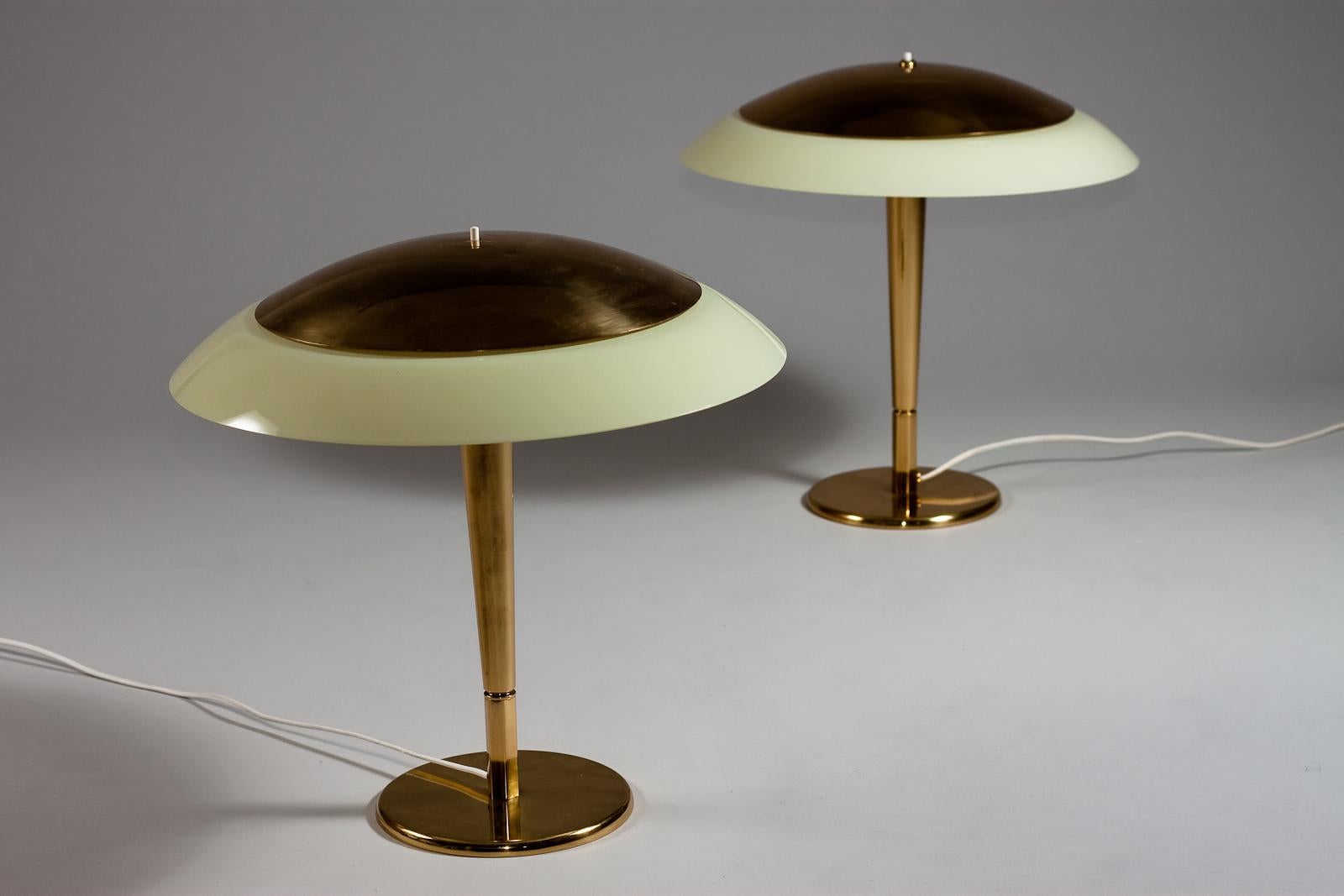 Paavo Tynell, pair of 1940/50's brass desk lamps, Taito Oy 4
