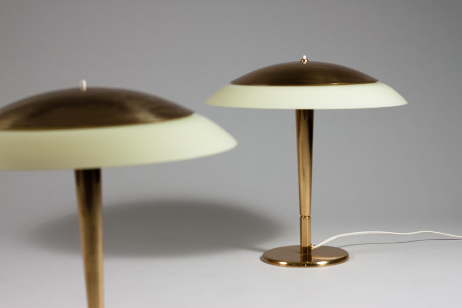 Paavo Tynell, pair of 1940/50's brass desk lamps, Taito Oy 5