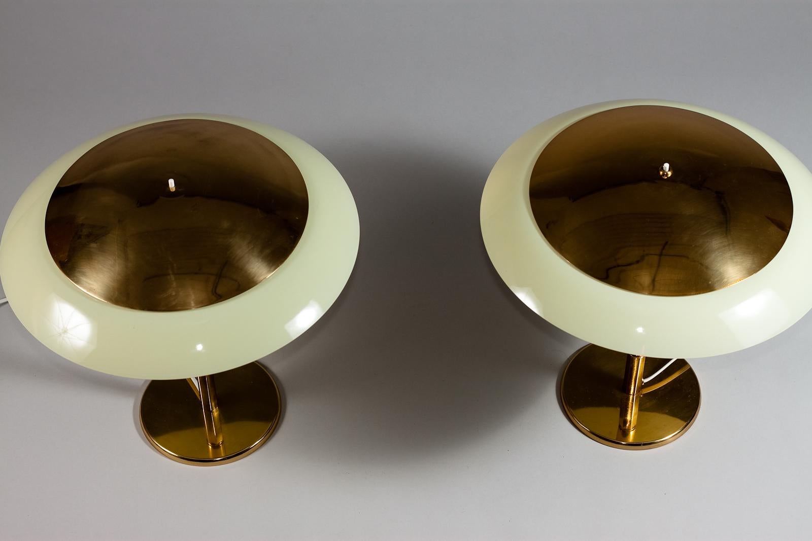 Paavo Tynell, pair of 1940/50's brass desk lamps, Taito Oy 2