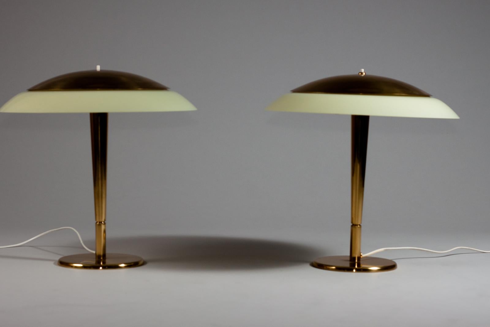 Paavo Tynell, pair of 1940/50's brass desk lamps, Taito Oy 3