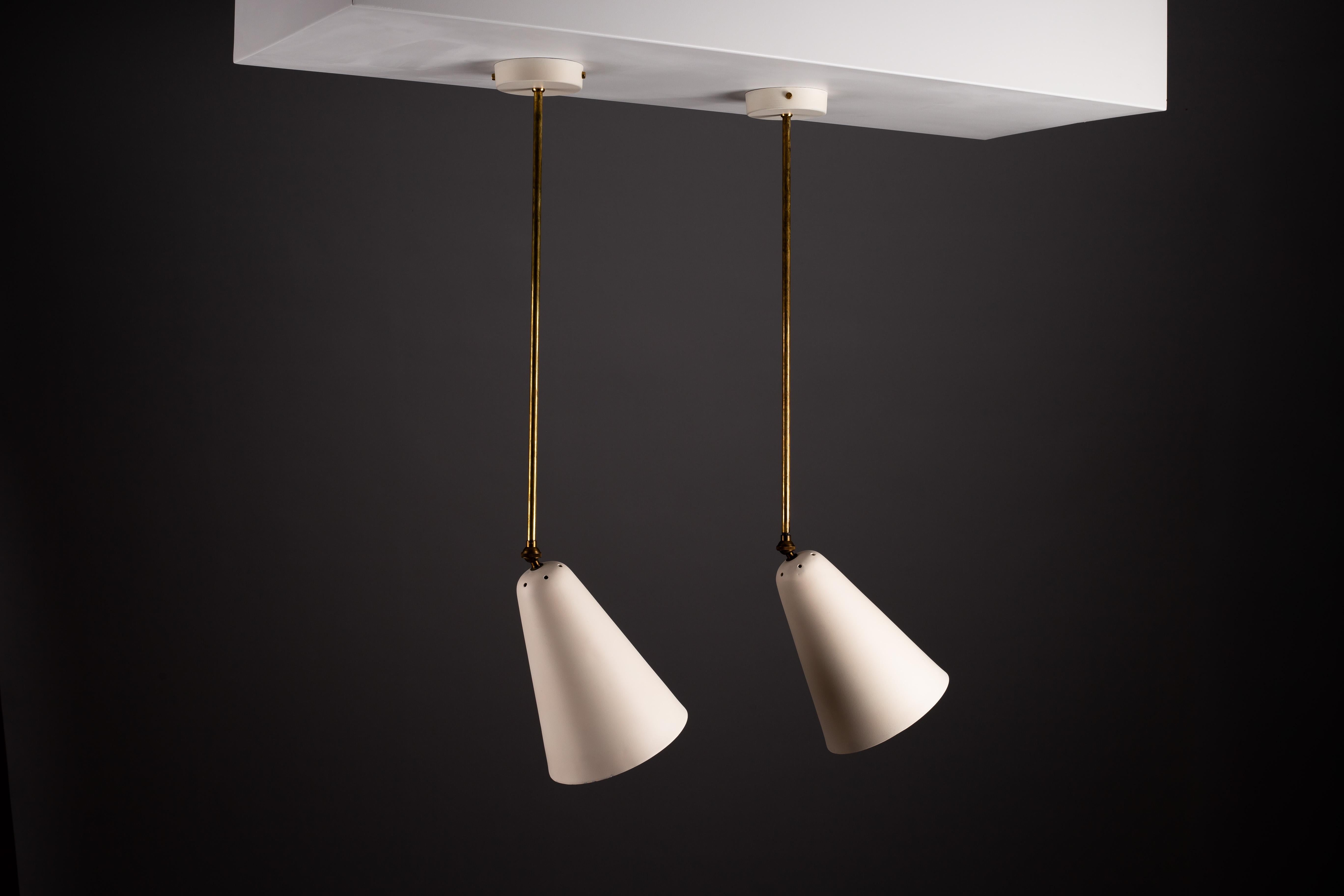 Paavo Tynell, pair of 1950s ceiling/wall lamps, Idman Oy en vente 2