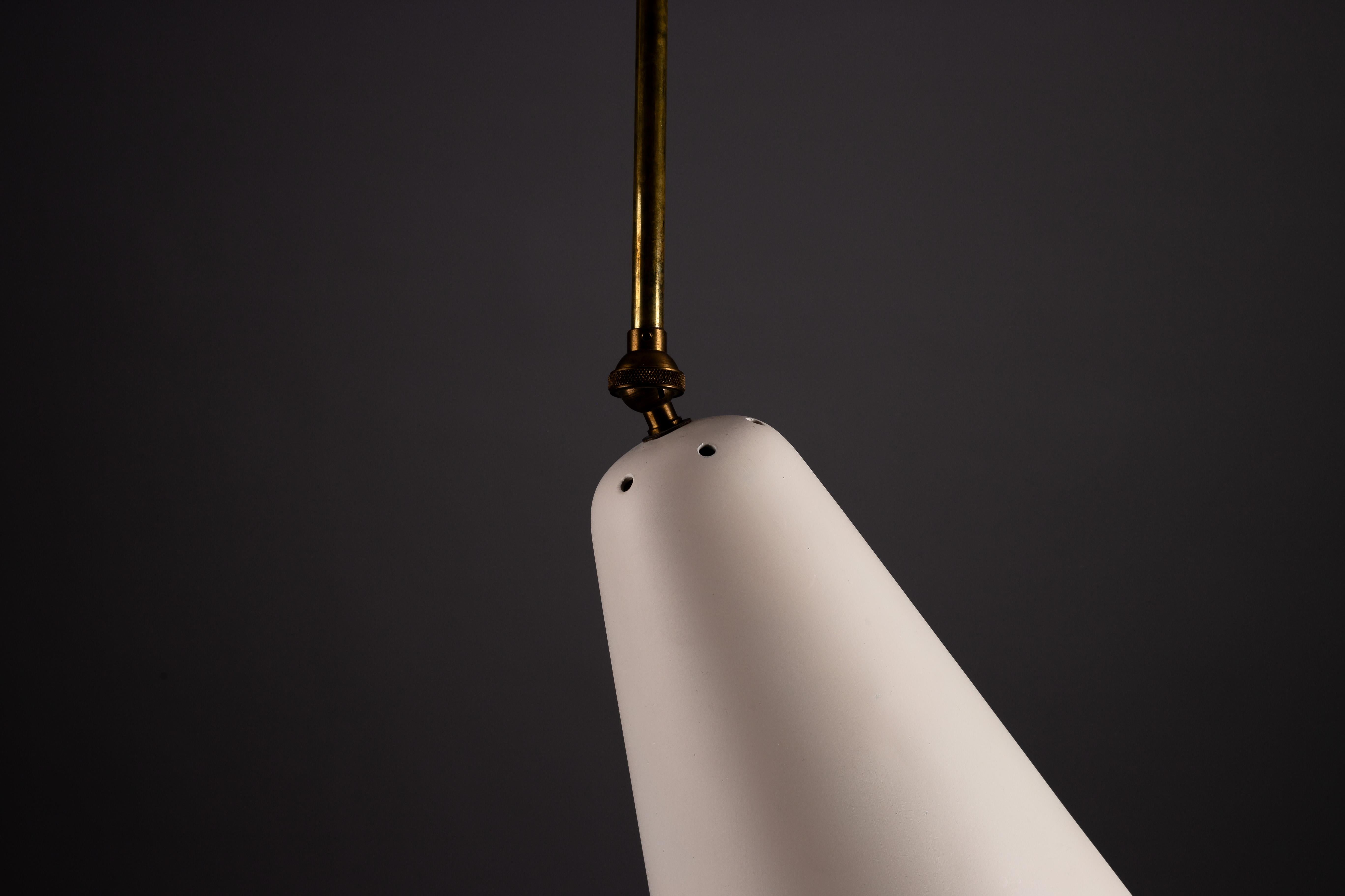 Paavo Tynell, pair of 1950s ceiling/wall lamps, Idman Oy en vente 3