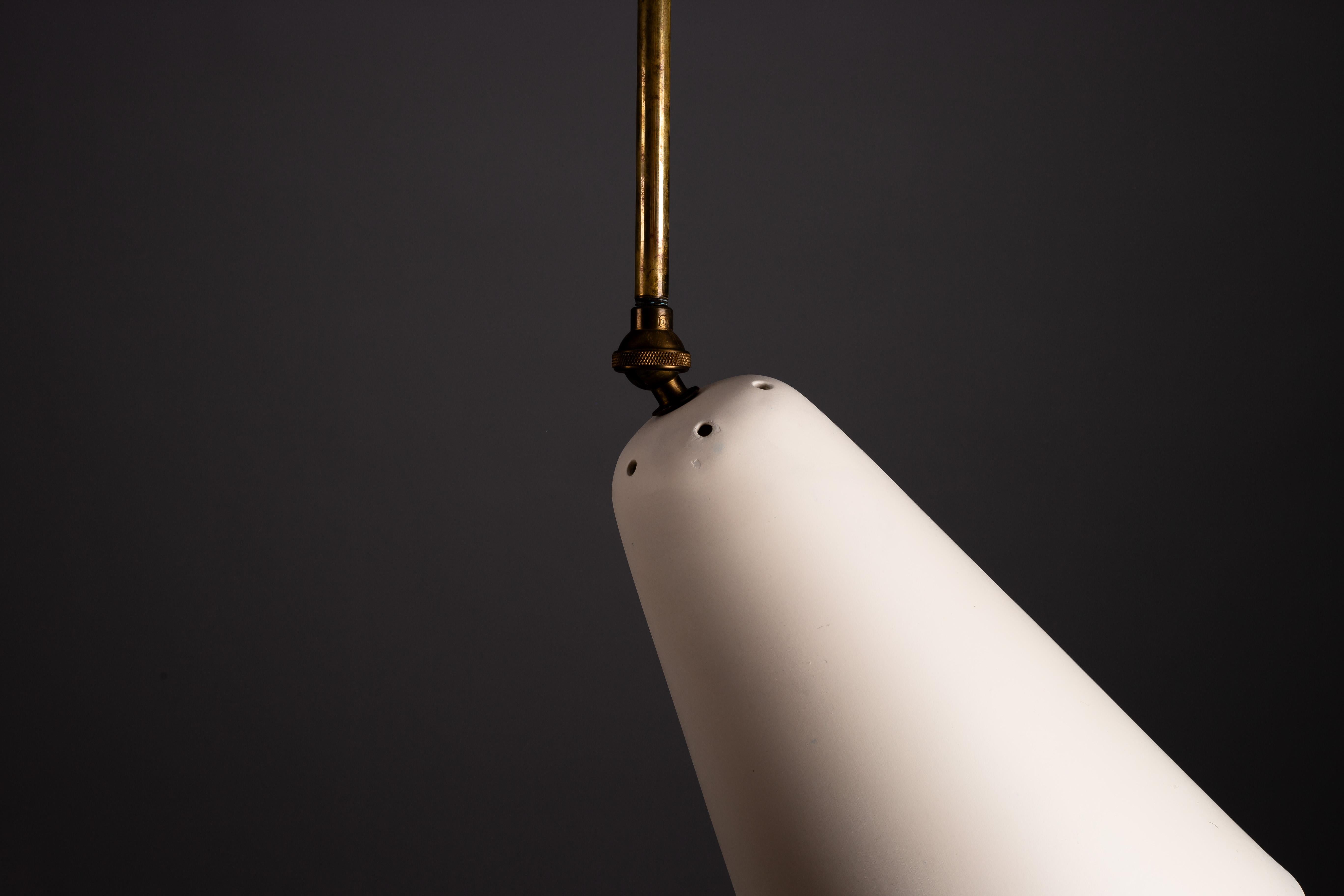 Paavo Tynell, pair of 1950s ceiling/wall lamps, Idman Oy en vente 4