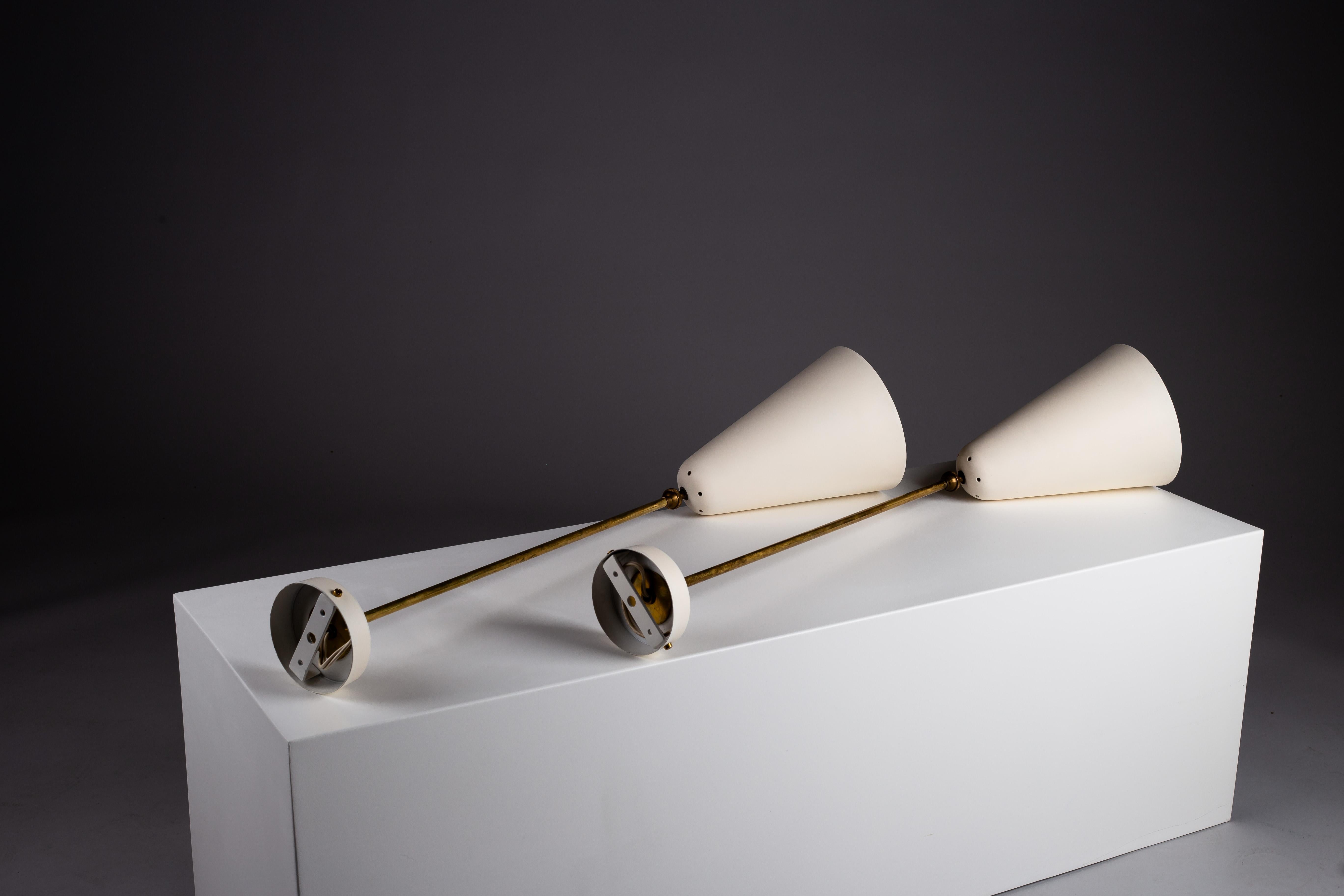 Paavo Tynell, pair of 1950s ceiling/wall lamps, Idman Oy en vente 12