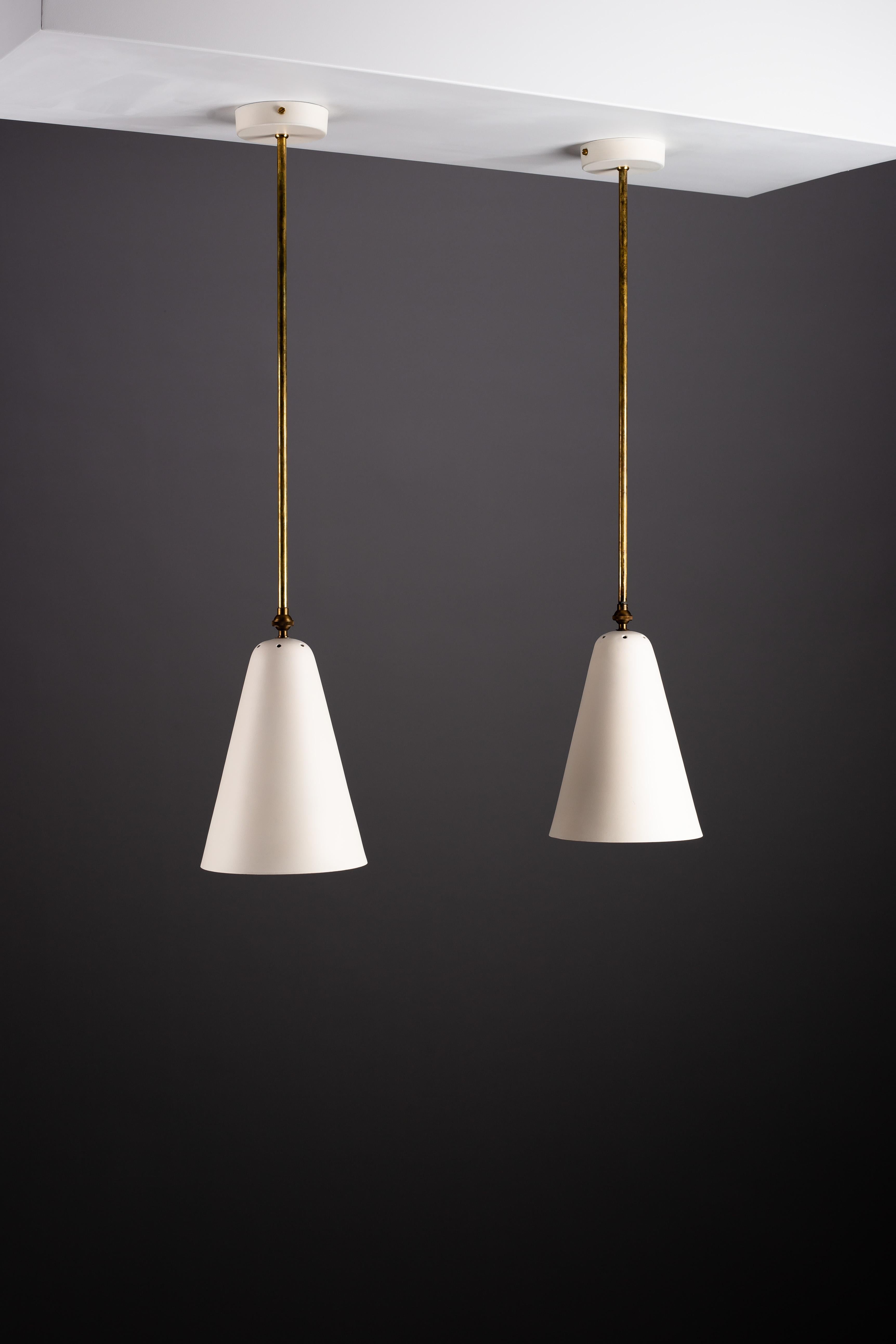 Finlandais Paavo Tynell, pair of 1950s ceiling/wall lamps, Idman Oy en vente