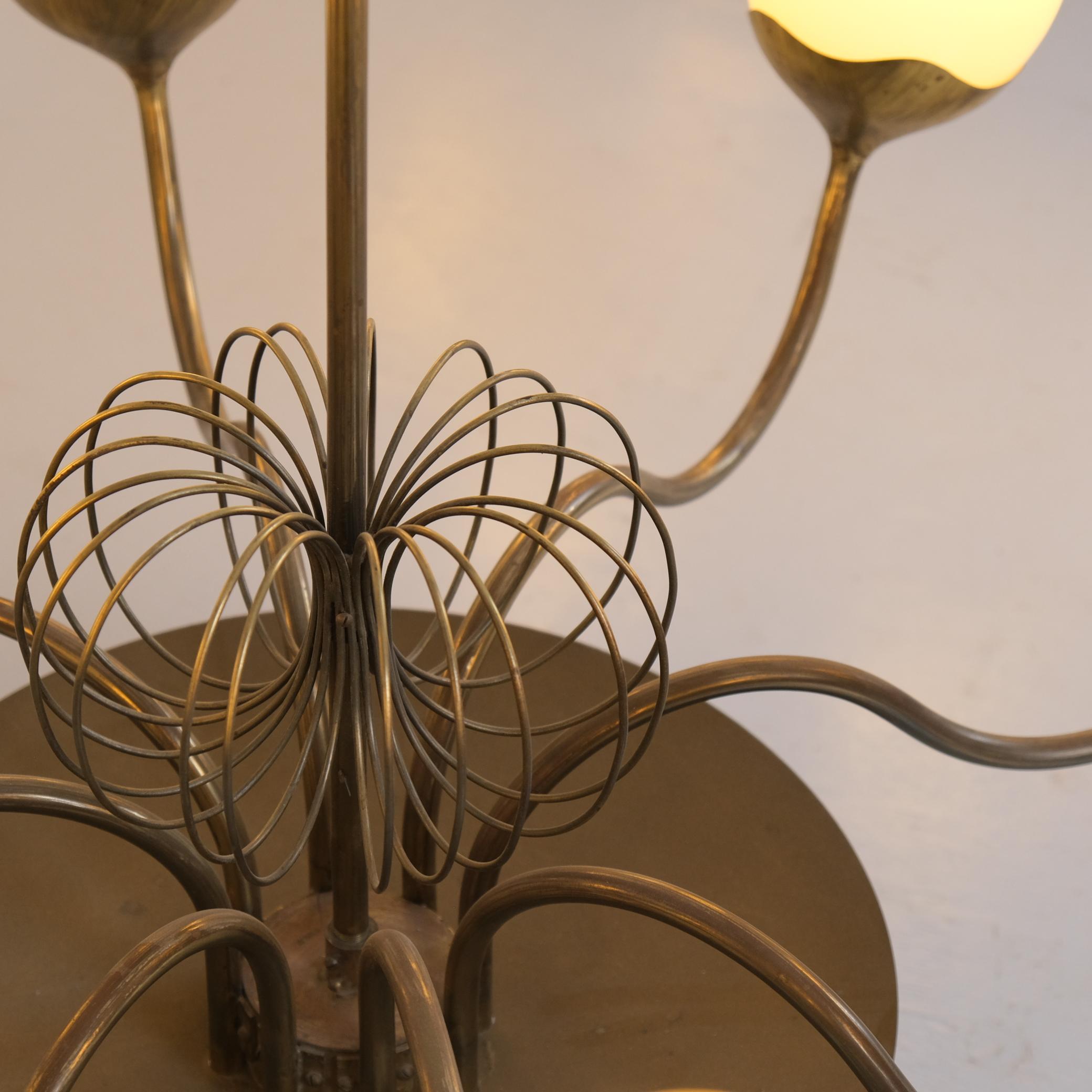 Paavo Tynell Coppia di lampadari su commissione, ottone e vetro, Taito Oy 1950s in vendita 8