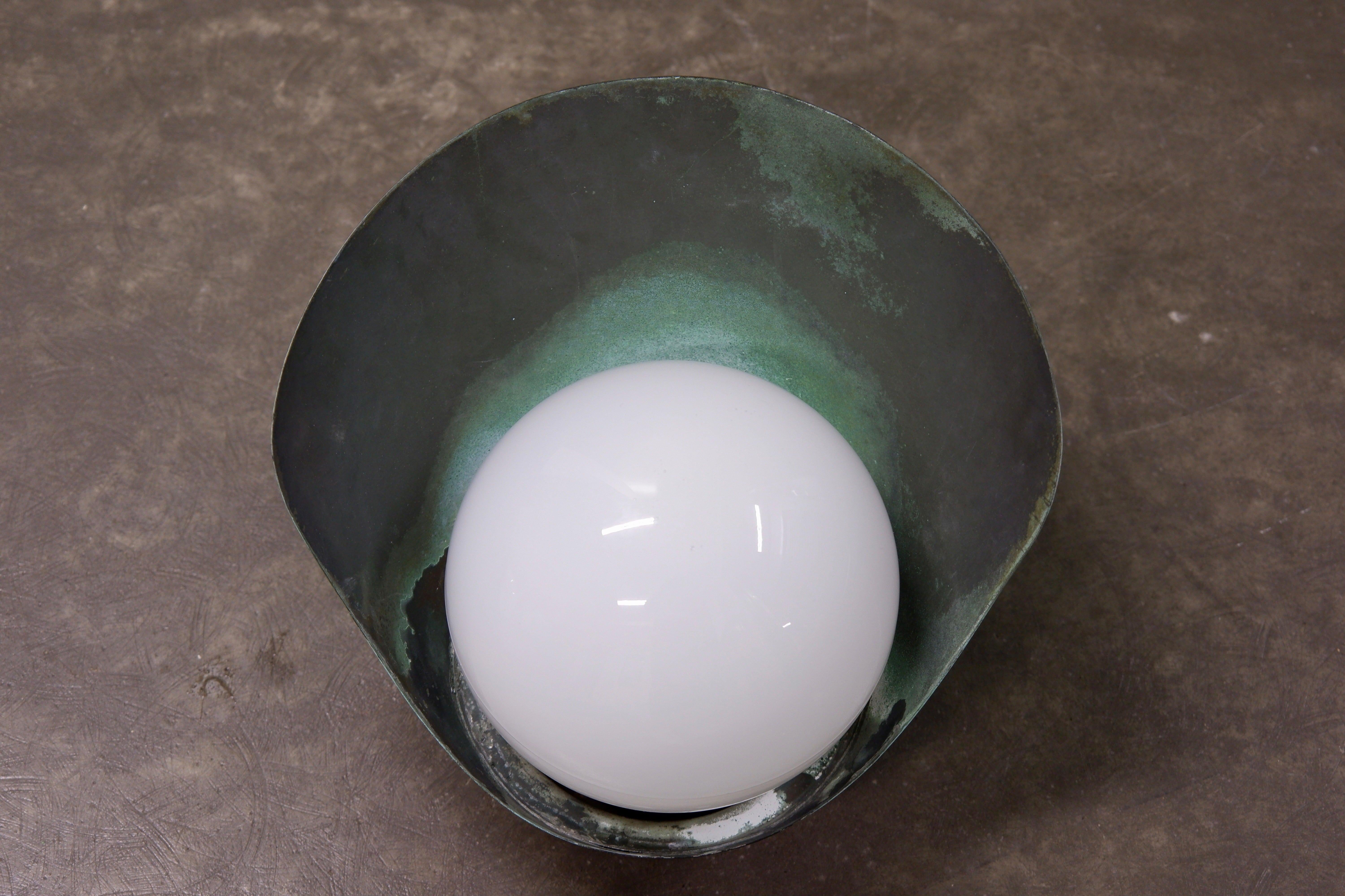 Paavo Tynell, coppia di lampade da parete in rame, Model 7309, Taito Oy, circa 1940 in vendita 4