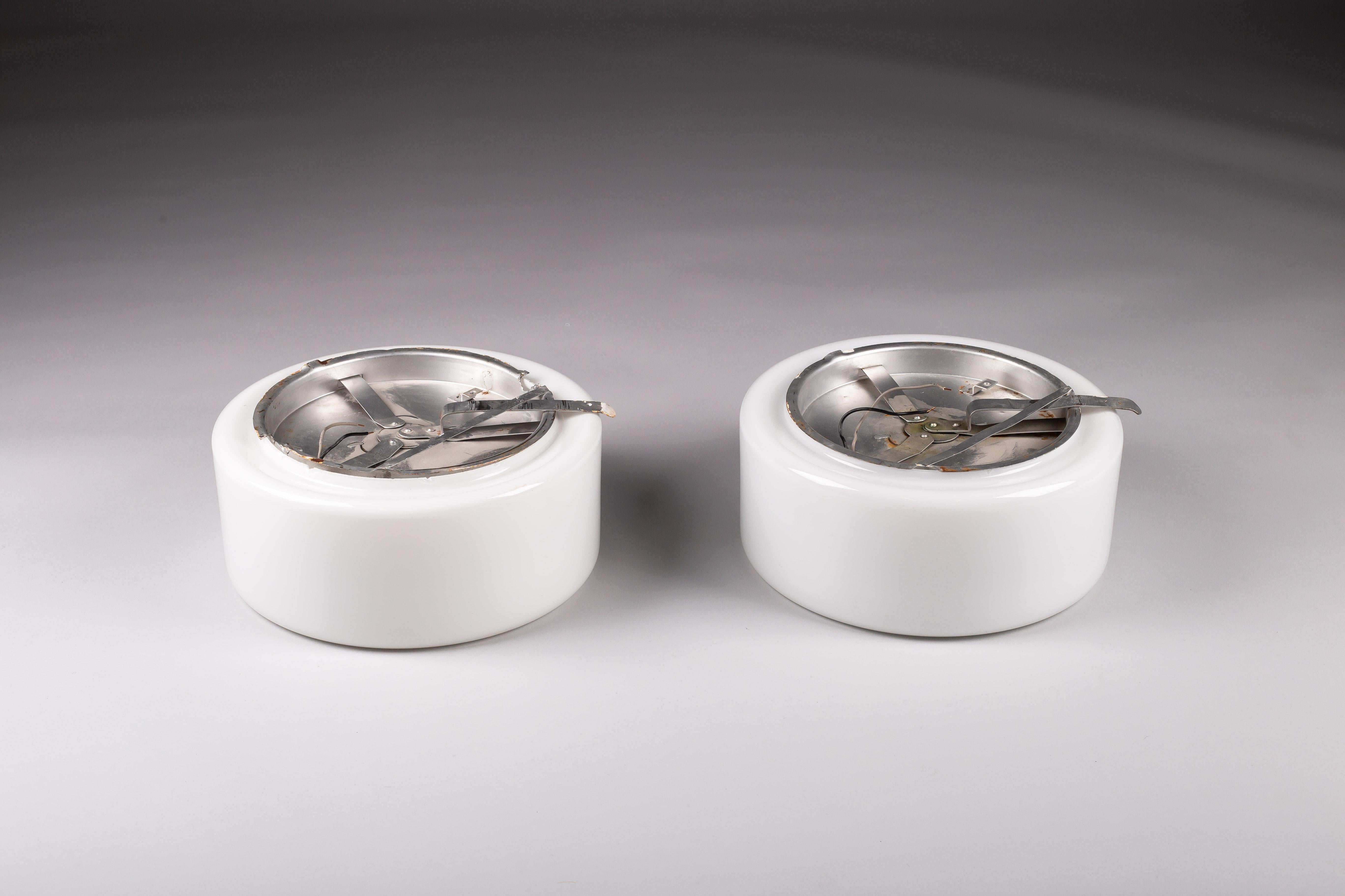 Paavo Tynell, pair of flush mounts (∅30 cm), Idman Oy In Good Condition For Sale In Turku, Varsinais-Suomi