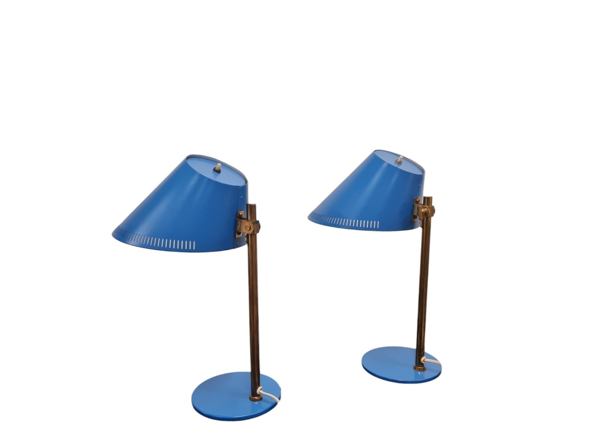 Paavo Tynell Pair of Table Lamps Model 9227 in Blue, Idman In Good Condition For Sale In Helsinki, FI