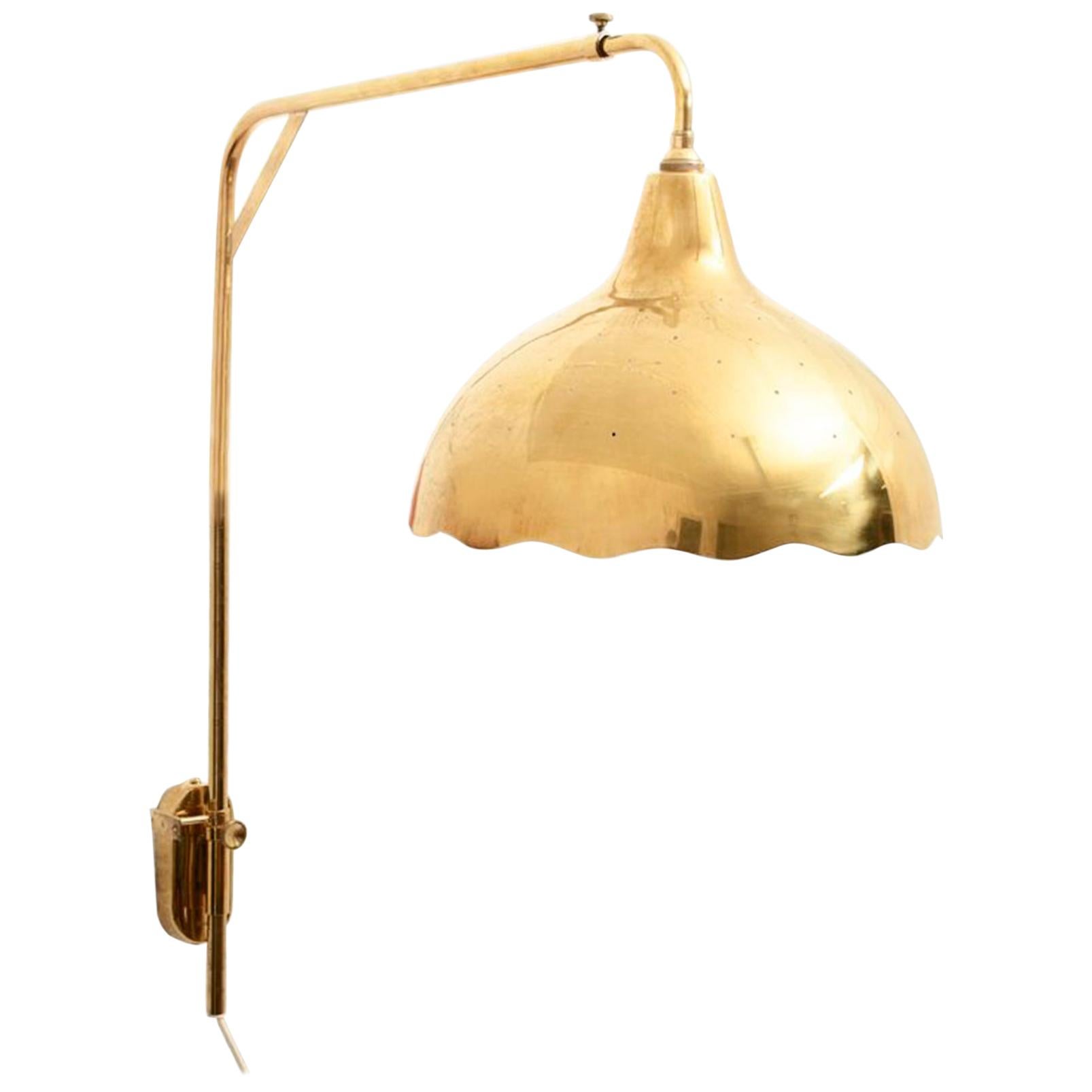 Paavo Tynell Coppia di lampade da parete prodotte da Taito Oy, Finlandia, 1940 in vendita