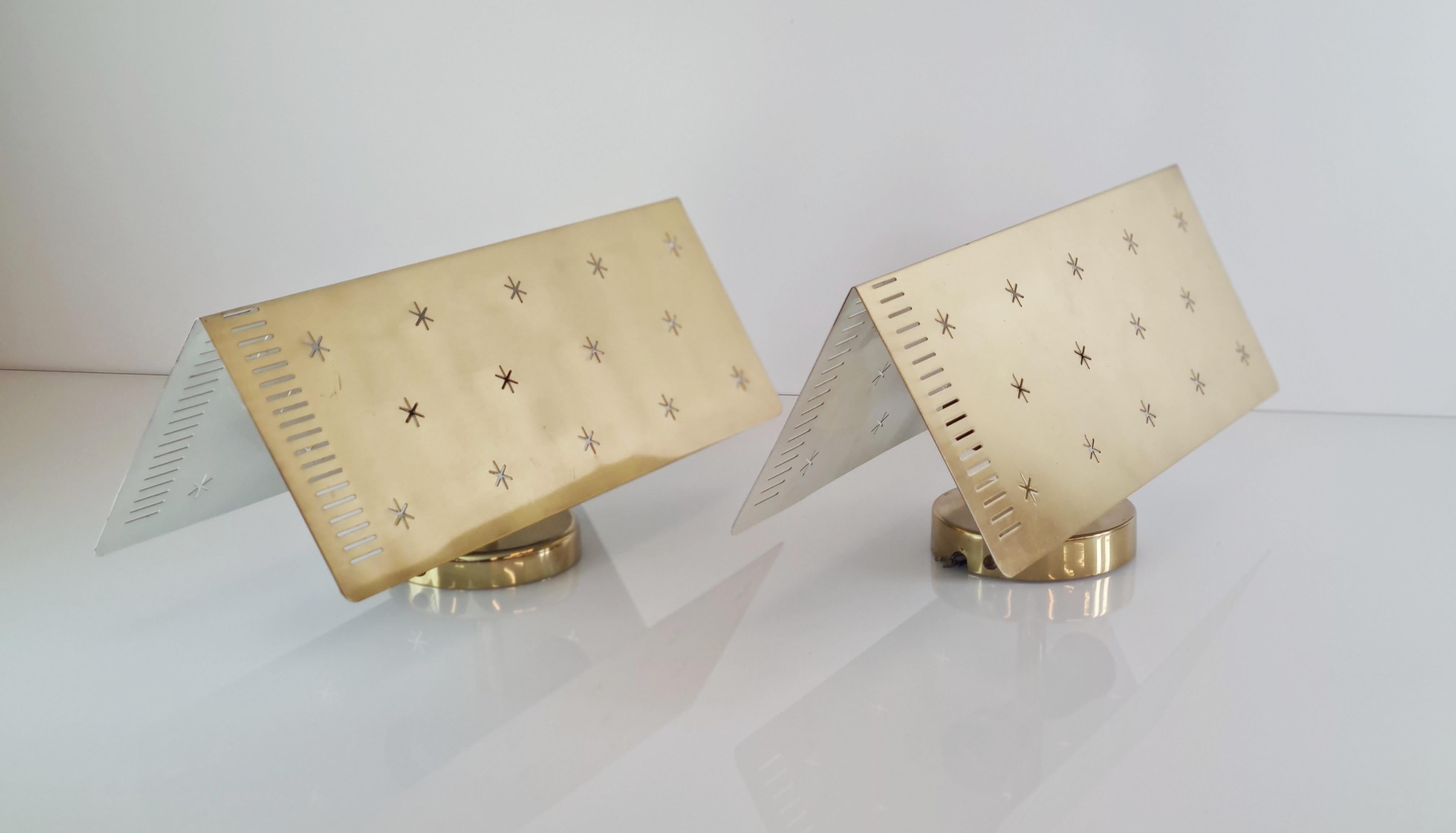 Paavo Tynell, Pair of Wall Sconce, Model 10330 aka stars and stripes, Taito Oy 4