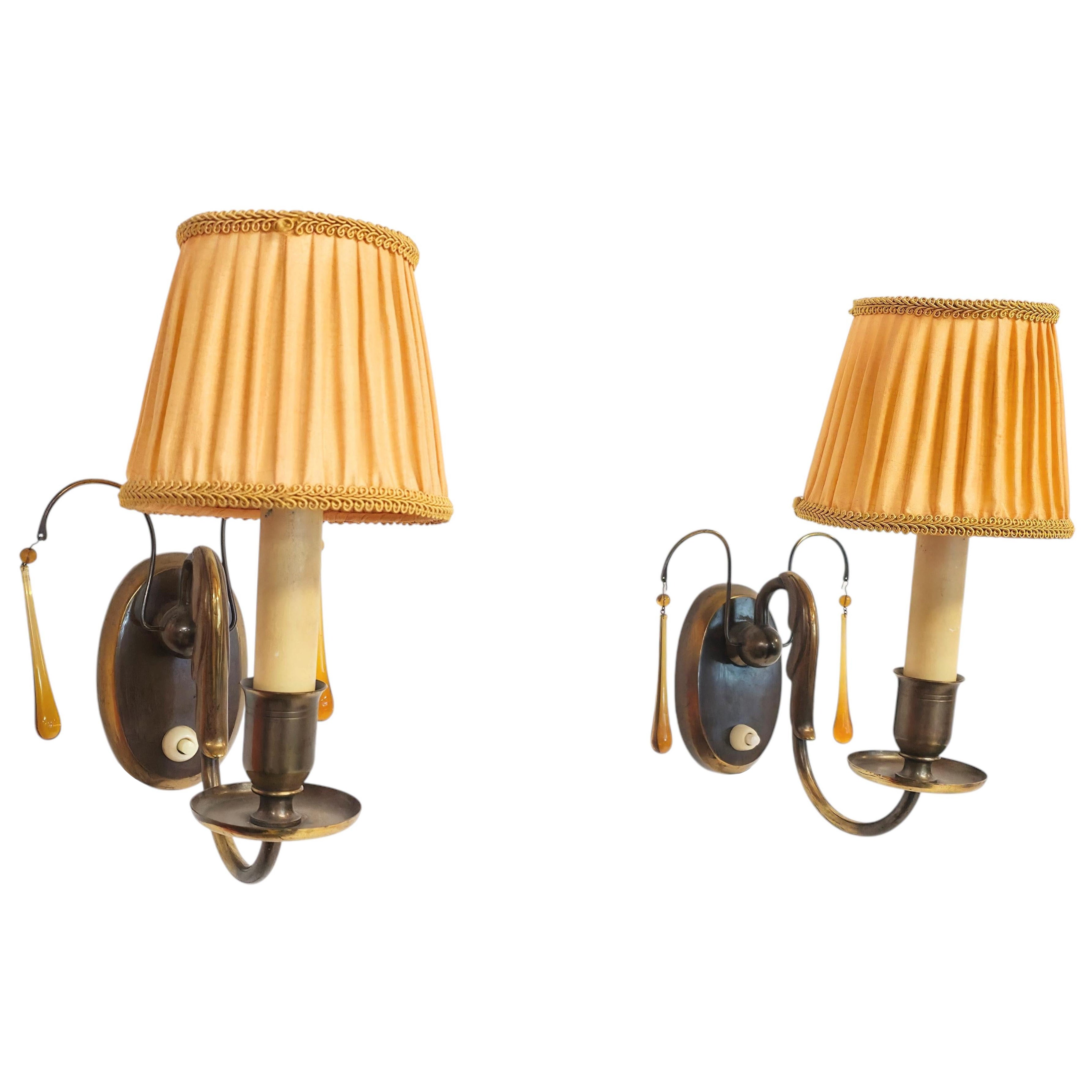 Paavo Tynell Coppia di lampade da parete modello 7253 per Taito Oy 1930