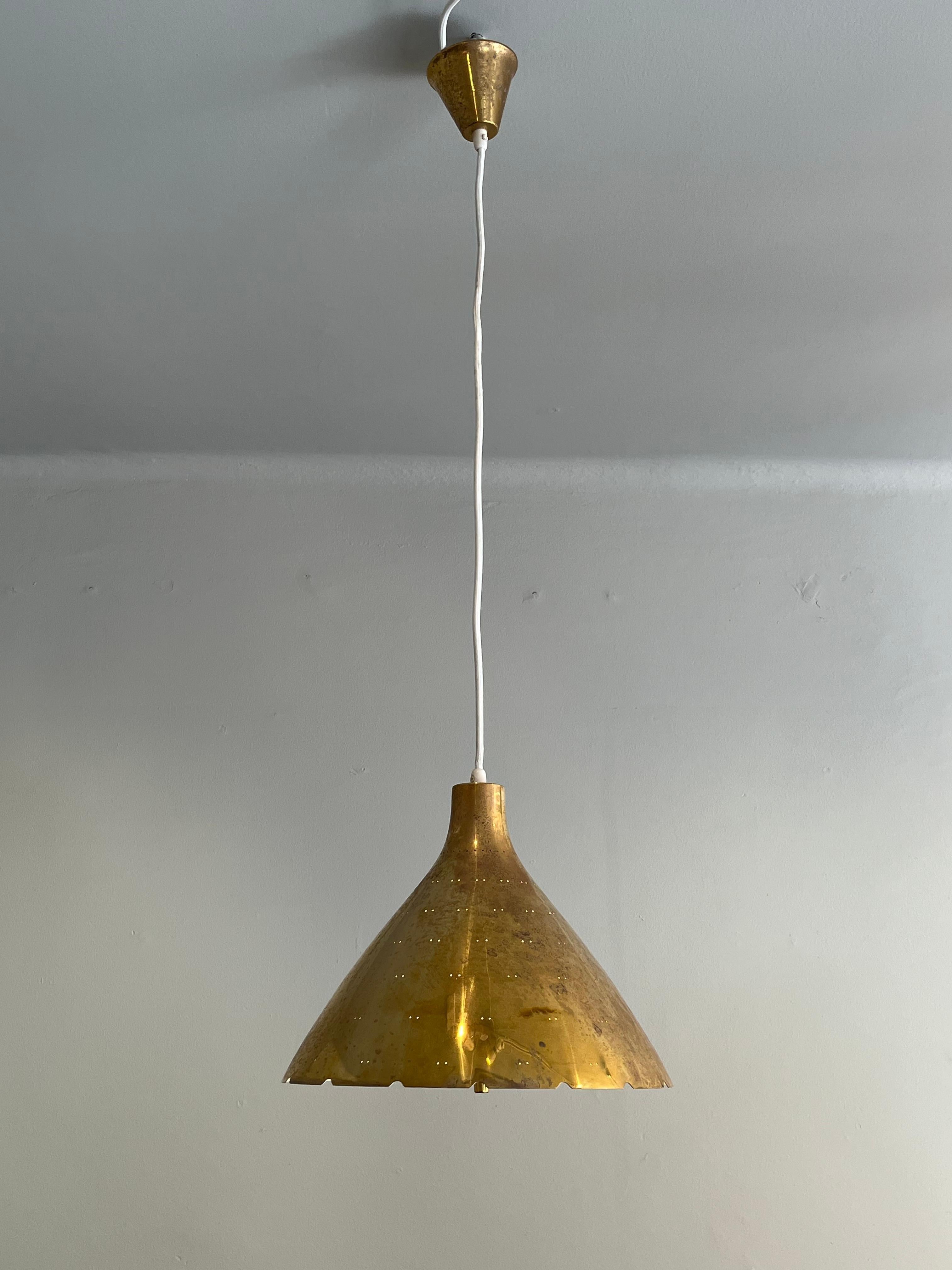 Finnish Paavo Tynell Pendant Lamp K2-46 by Taito Oy, Finland, 1950s For Sale