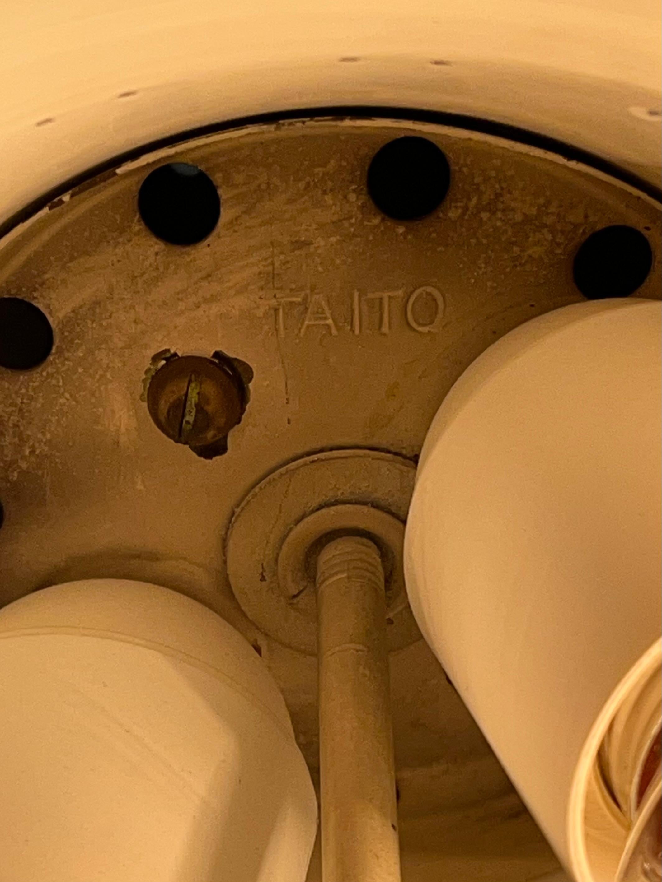 Metà XX secolo Lampada a sospensione Paavo Tynell K2-46 di Taito Oy, Finlandia anni '50 in vendita