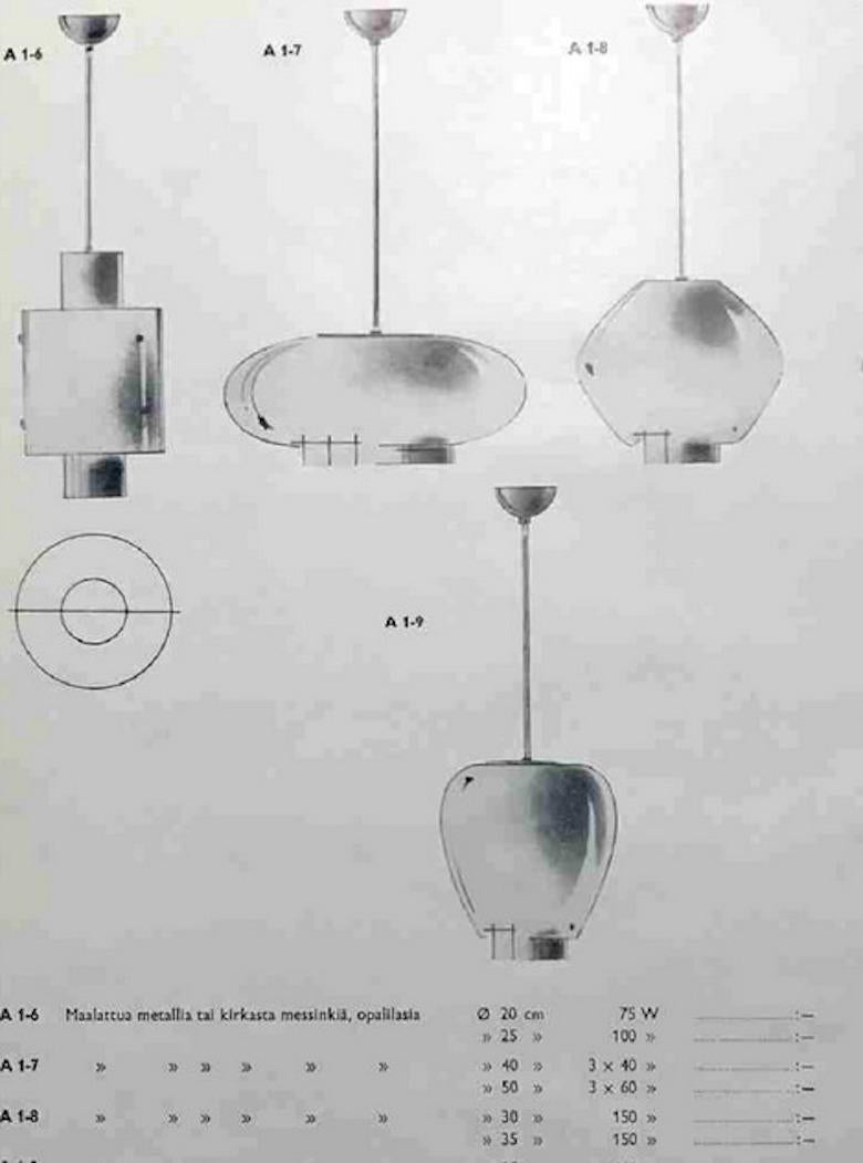 Lampada a sospensione Paavo Tynell modello A 1-9 per Idman, Opale e Ottone in vendita 4