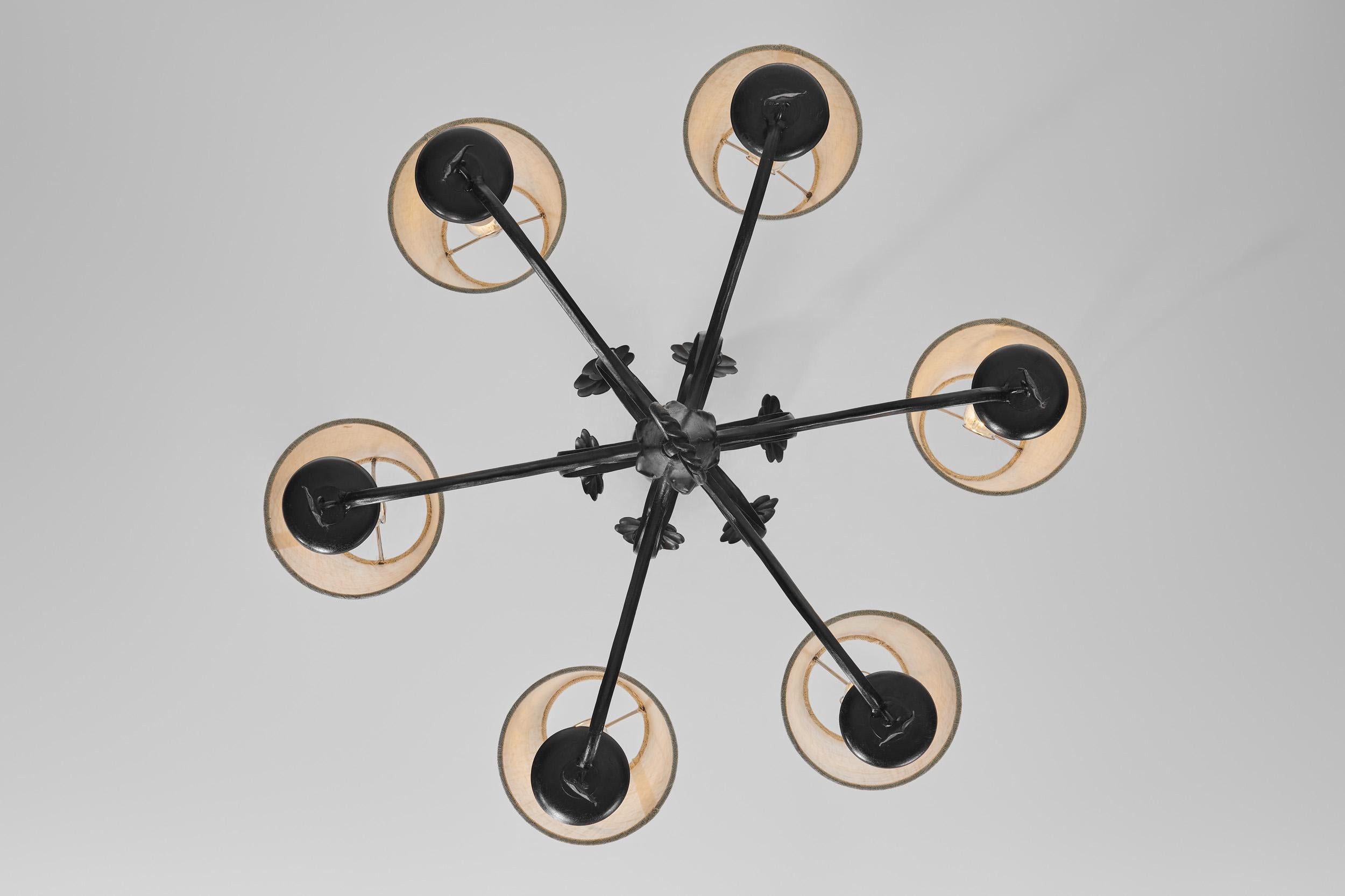 Paavo Tynell “R4/1704” Wrought Iron Chandelier for Taito, Finland 1930s For Sale 1
