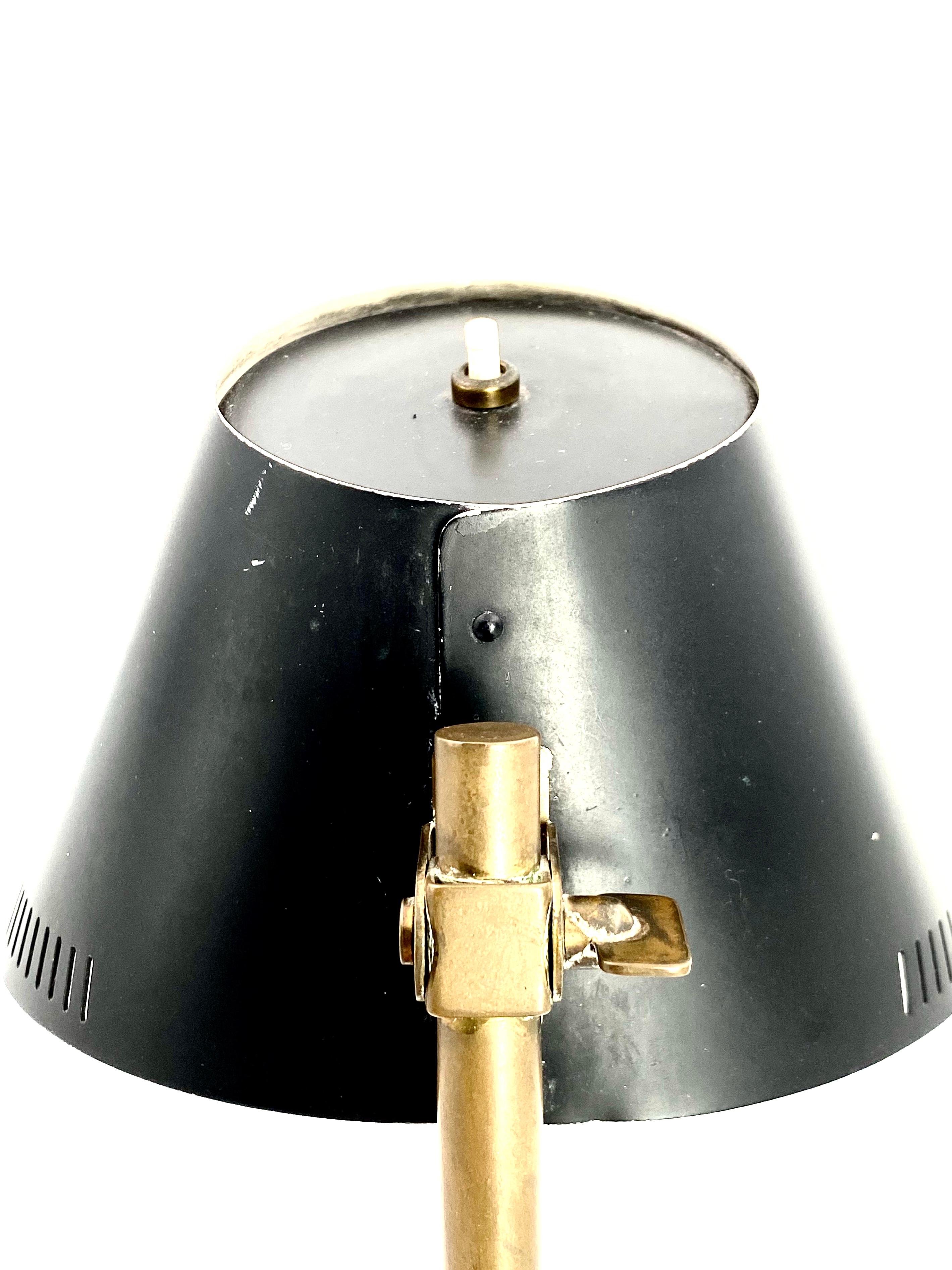 Paavo Tynell Rare Table Lamp Mod. 9227, by Taito E Idman, Finland, 1958 For Sale 6