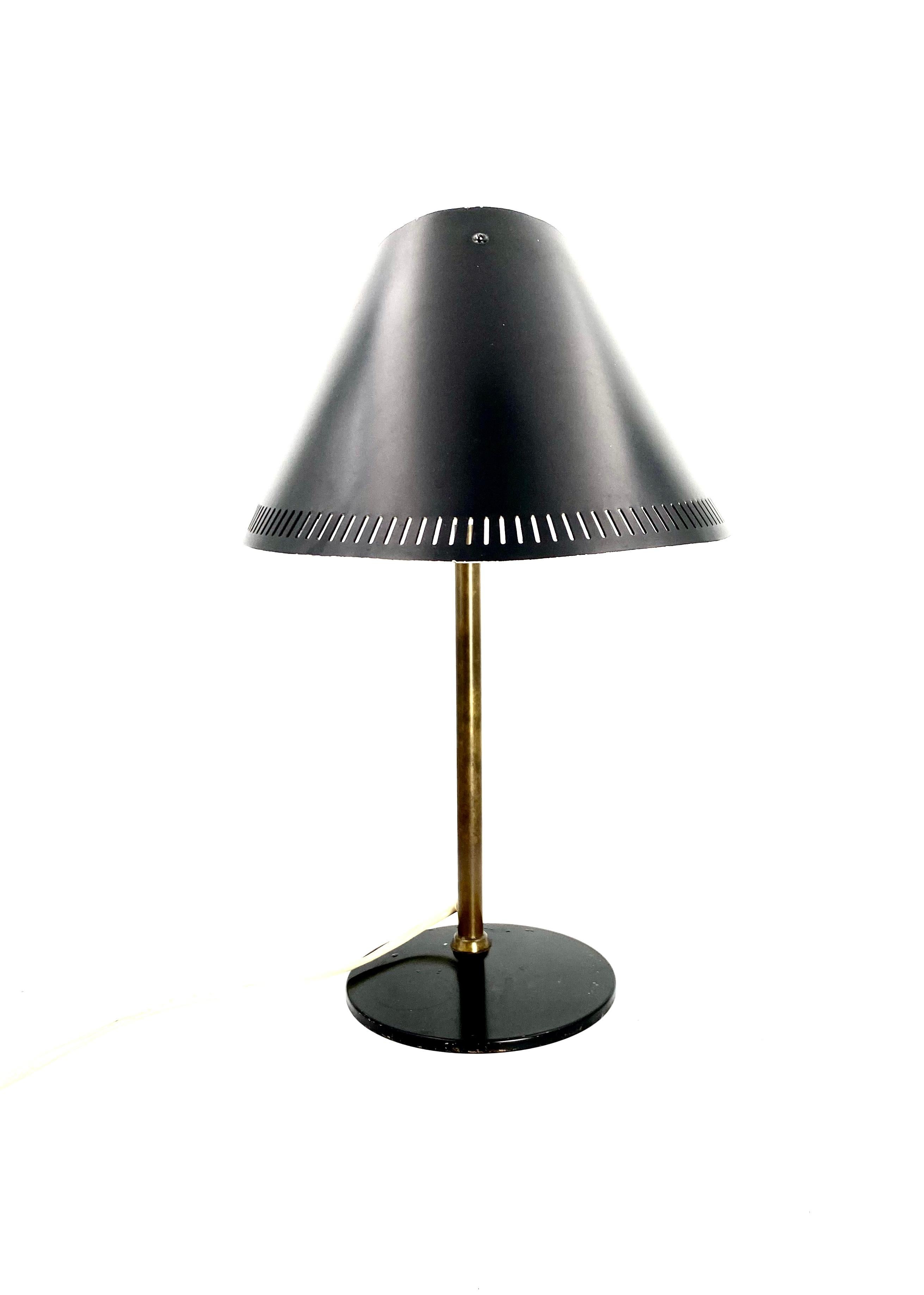 Rare lampe de bureau Paavo Tynell Mod. 9227, par Taito e Idman, Finlande, 1958 en vente 10