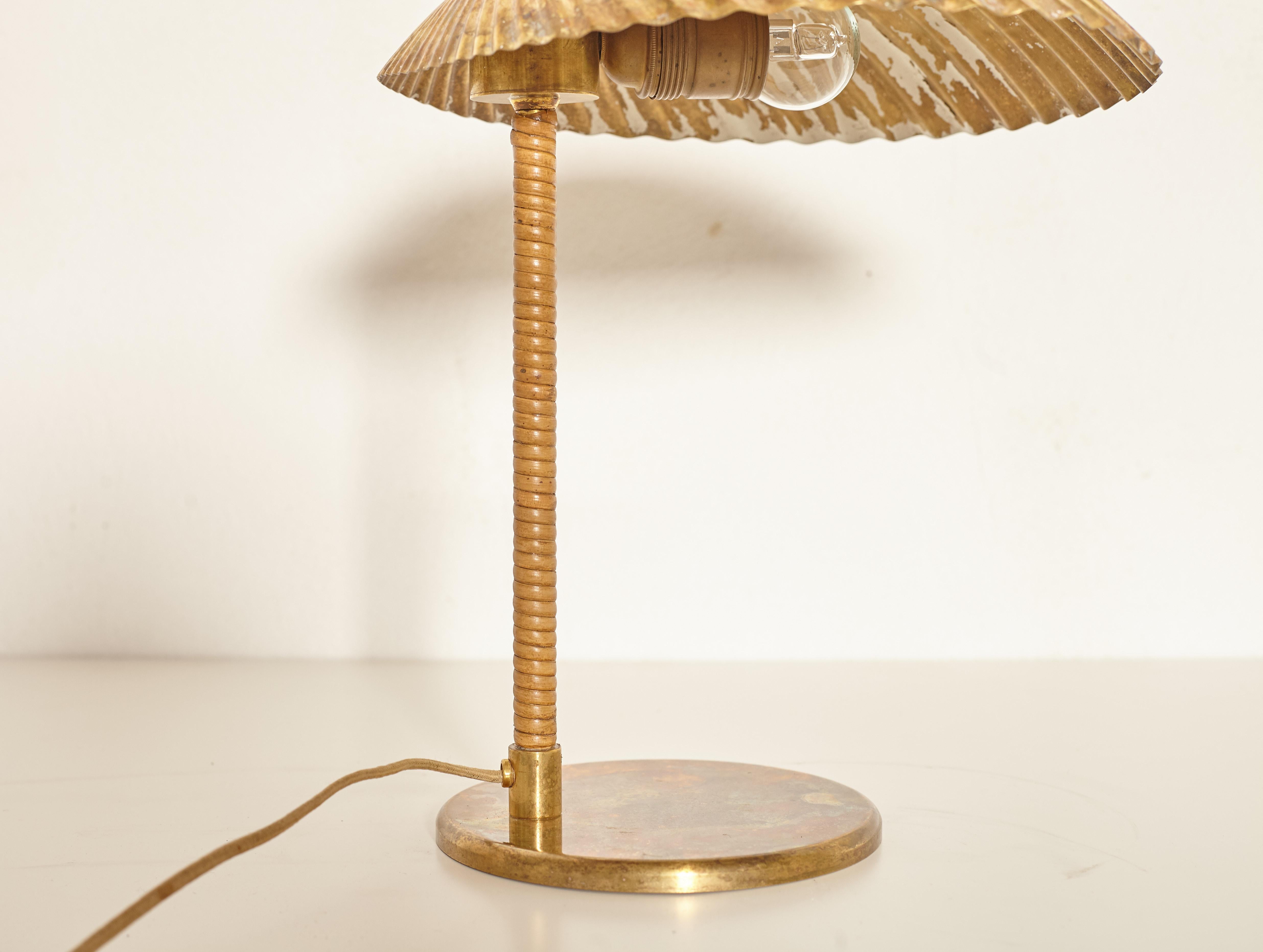 Paavo Tynell Simpukka ‘Clam’ Table / Desk Lamp, Taito Oy, Finland, 1930s-1940s 5