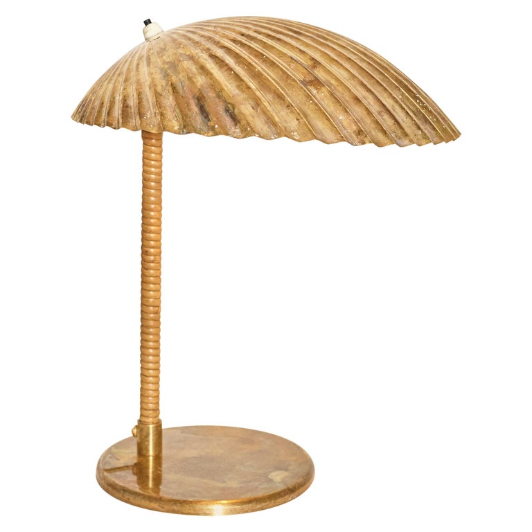 Paavo Tynell Simpukka ‘Clam’ Table / Desk Lamp, Taito Oy, Finland, 1930s-1940s For Sale