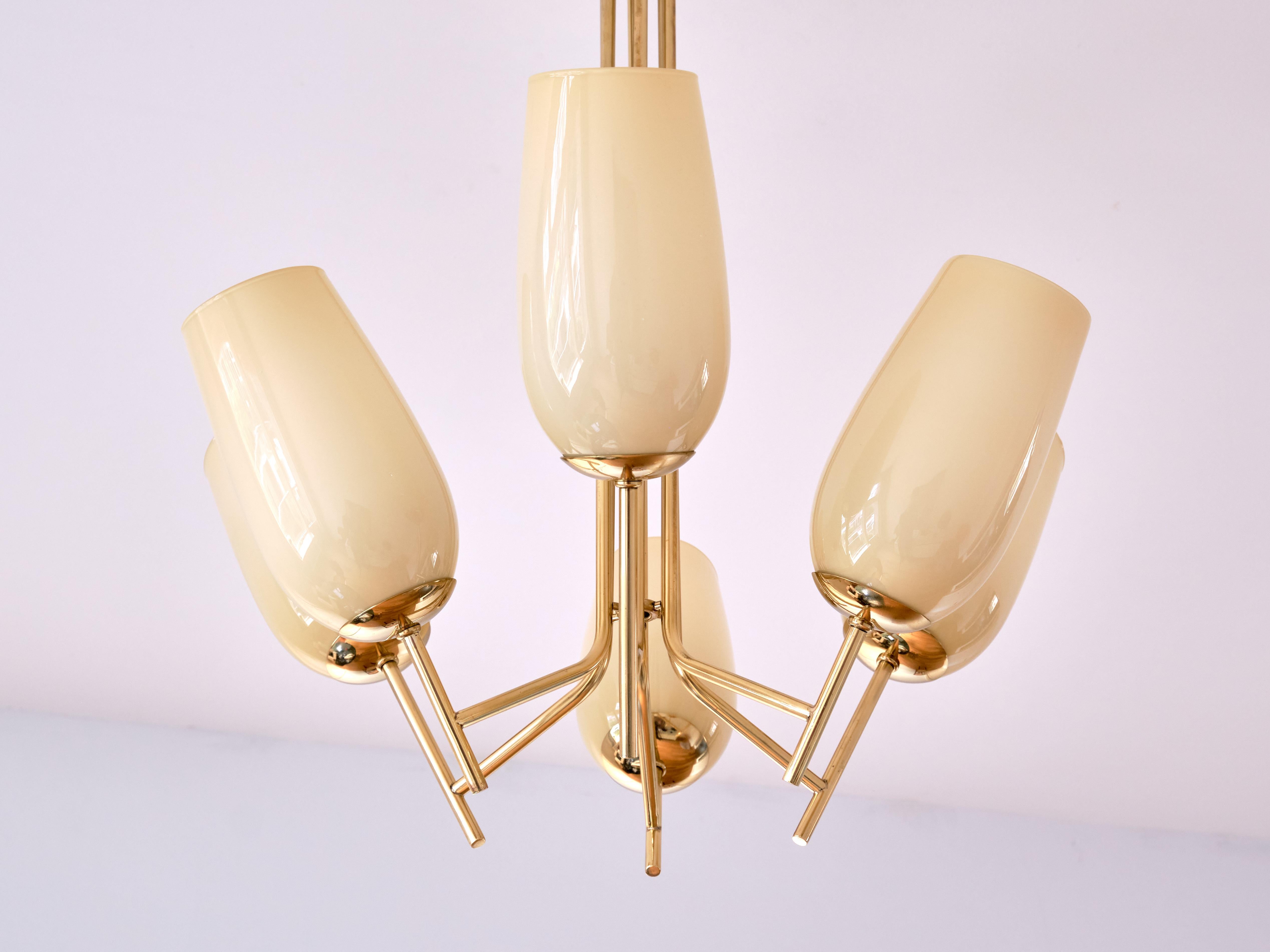 Paavo Tynell Six Arm Chandelier in Brass and Amber Glass, Taito, Finland, 1940s 5