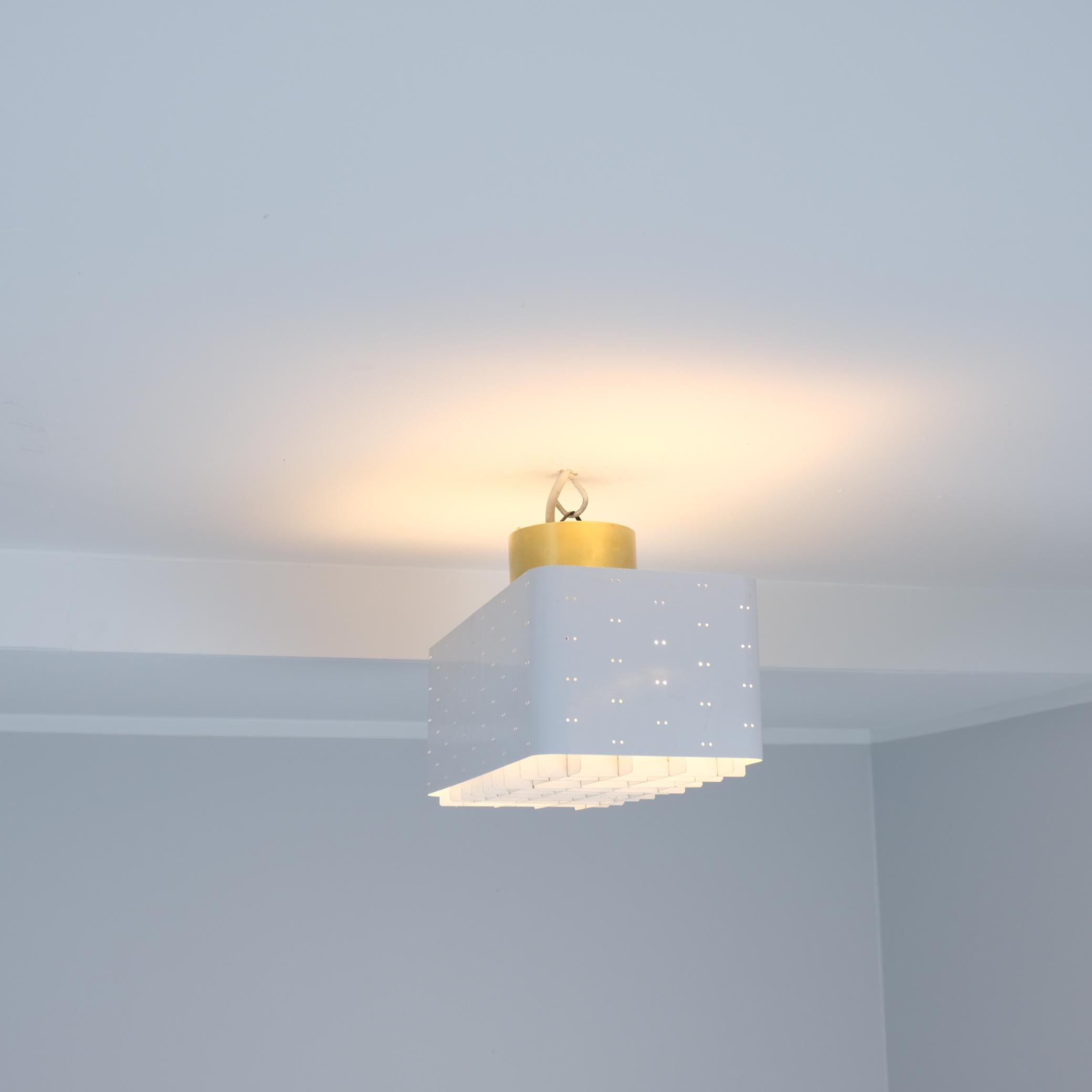 Lampada da soffitto a cielo stellato Paavo Tynell 9068 in colore bianco originale, Idman 1960 in vendita 4