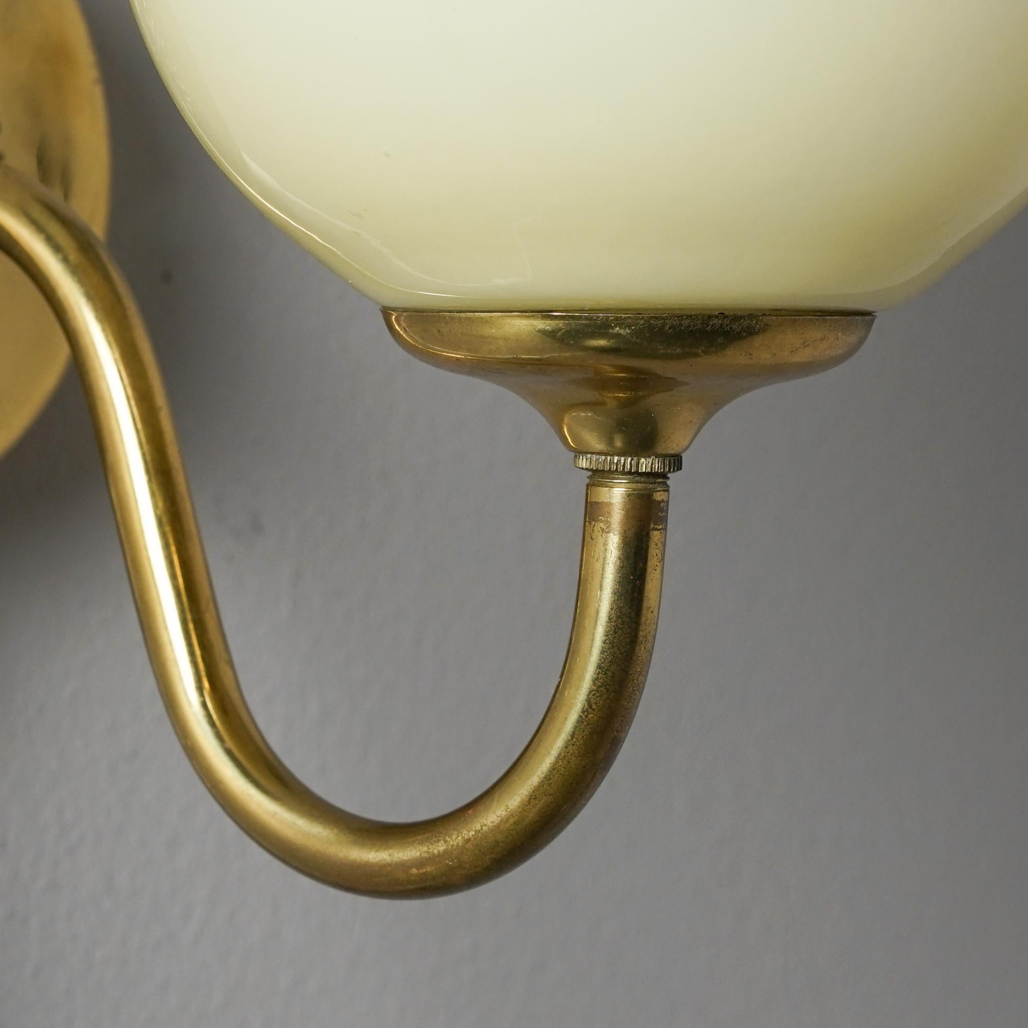 Brass Paavo Tynell -Style Scandinavian Modern Wall Light by Itsu Finland, 1940/1950s