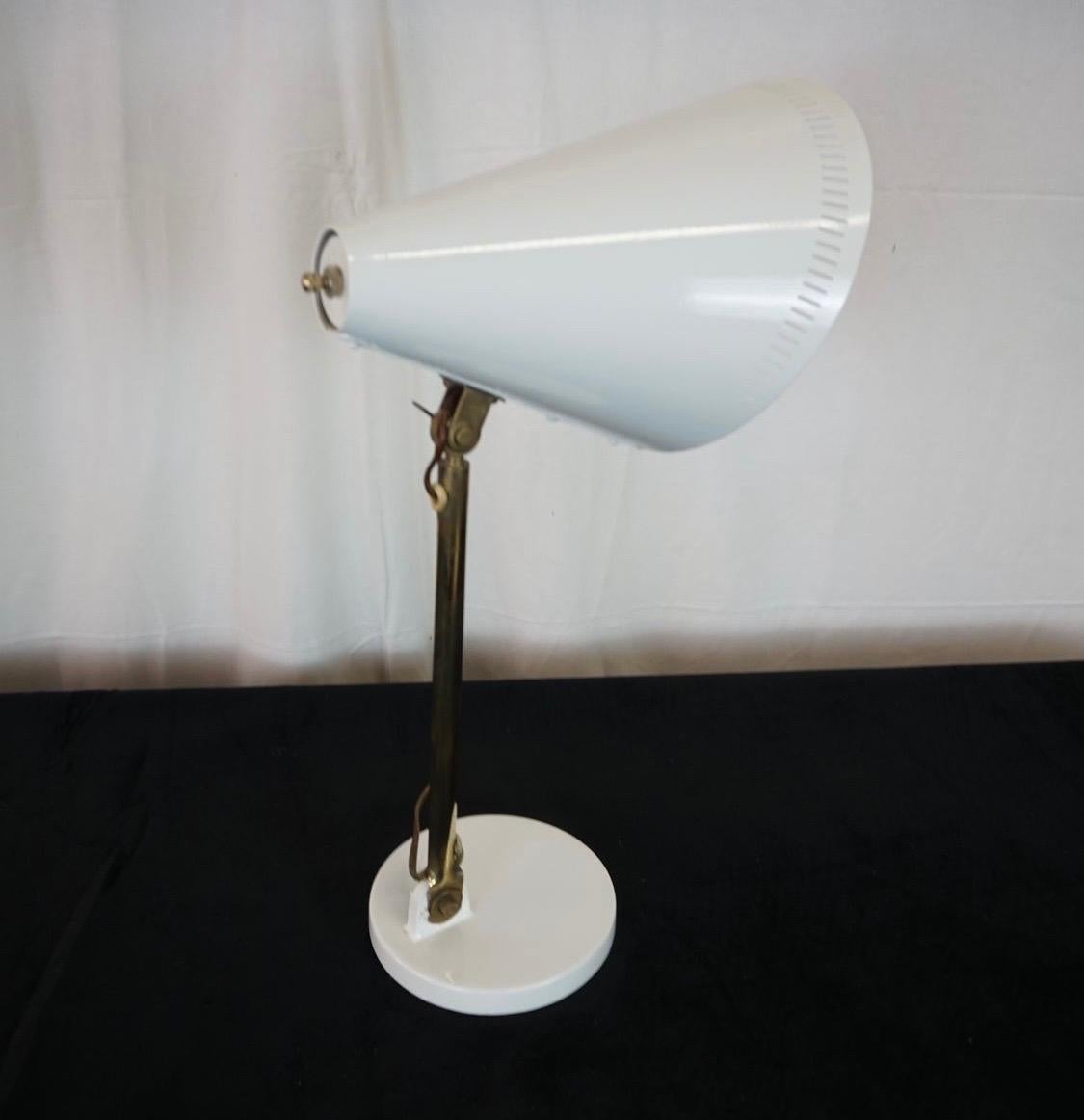 Paavo Tynell Table Desk Lamp Light by Taito Oy In Good Condition In West Hartford, CT