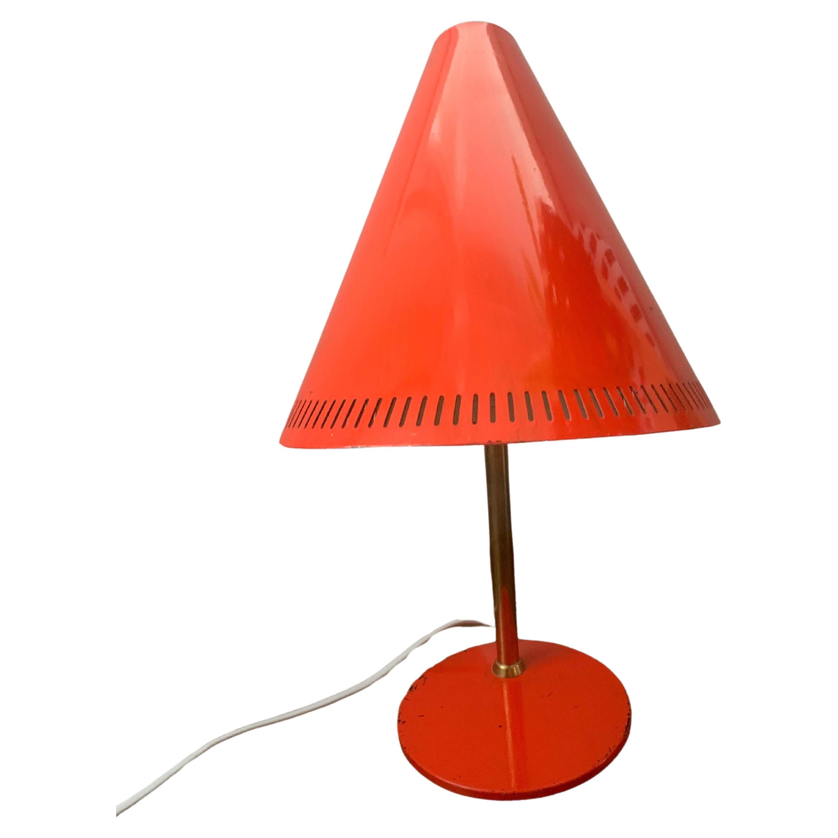Lampe de table Paavo Tynell, modèle 9227