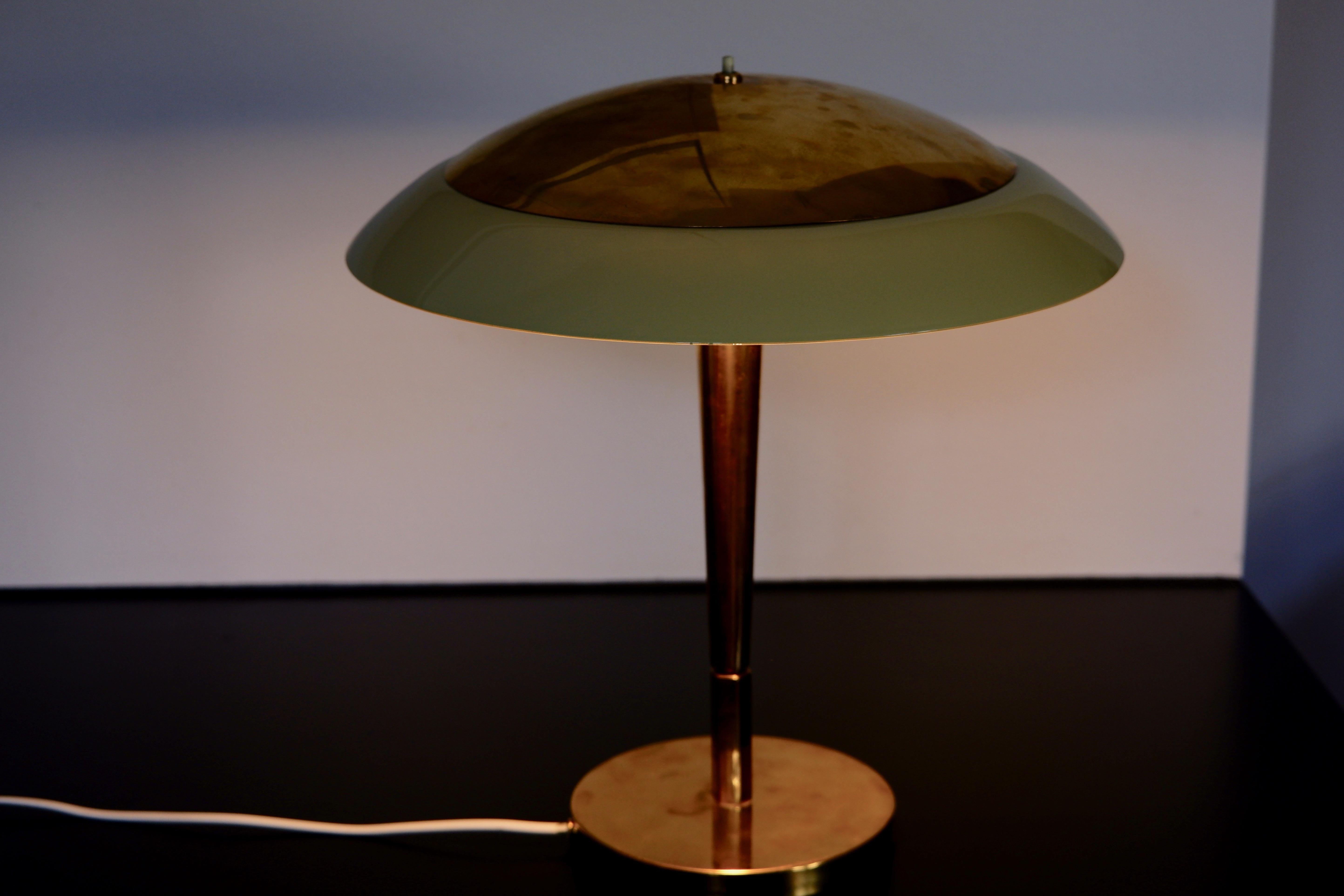 Mid-20th Century Paavo Tynell Table Lamp Model 5061 for Taito Brass and Opaline Glass, circa 1940 For Sale