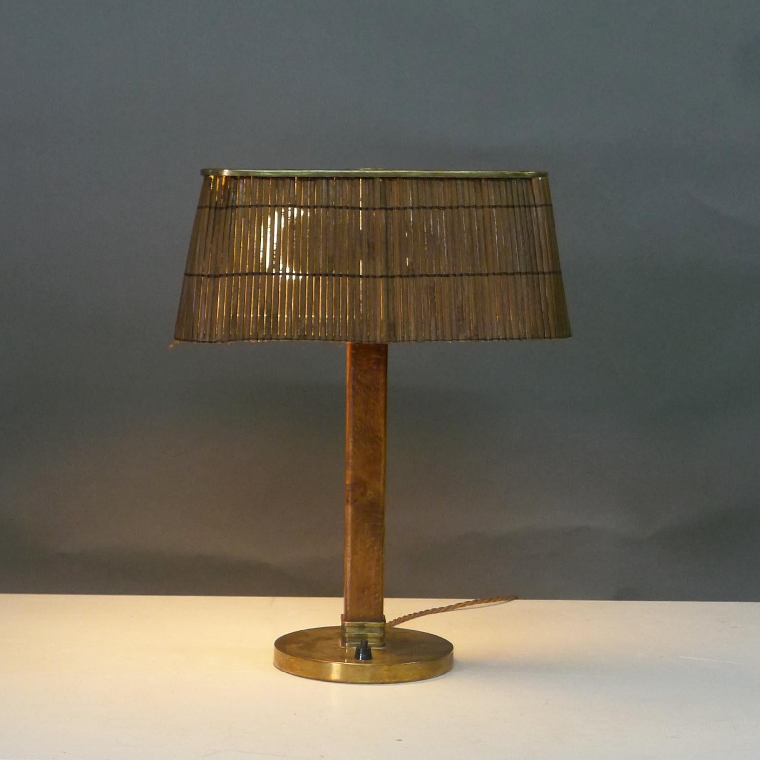 Paavo Tynell, Table Lamp model 5066, Taito Oy, 1940s, rattan shade In Good Condition In Wargrave, Berkshire