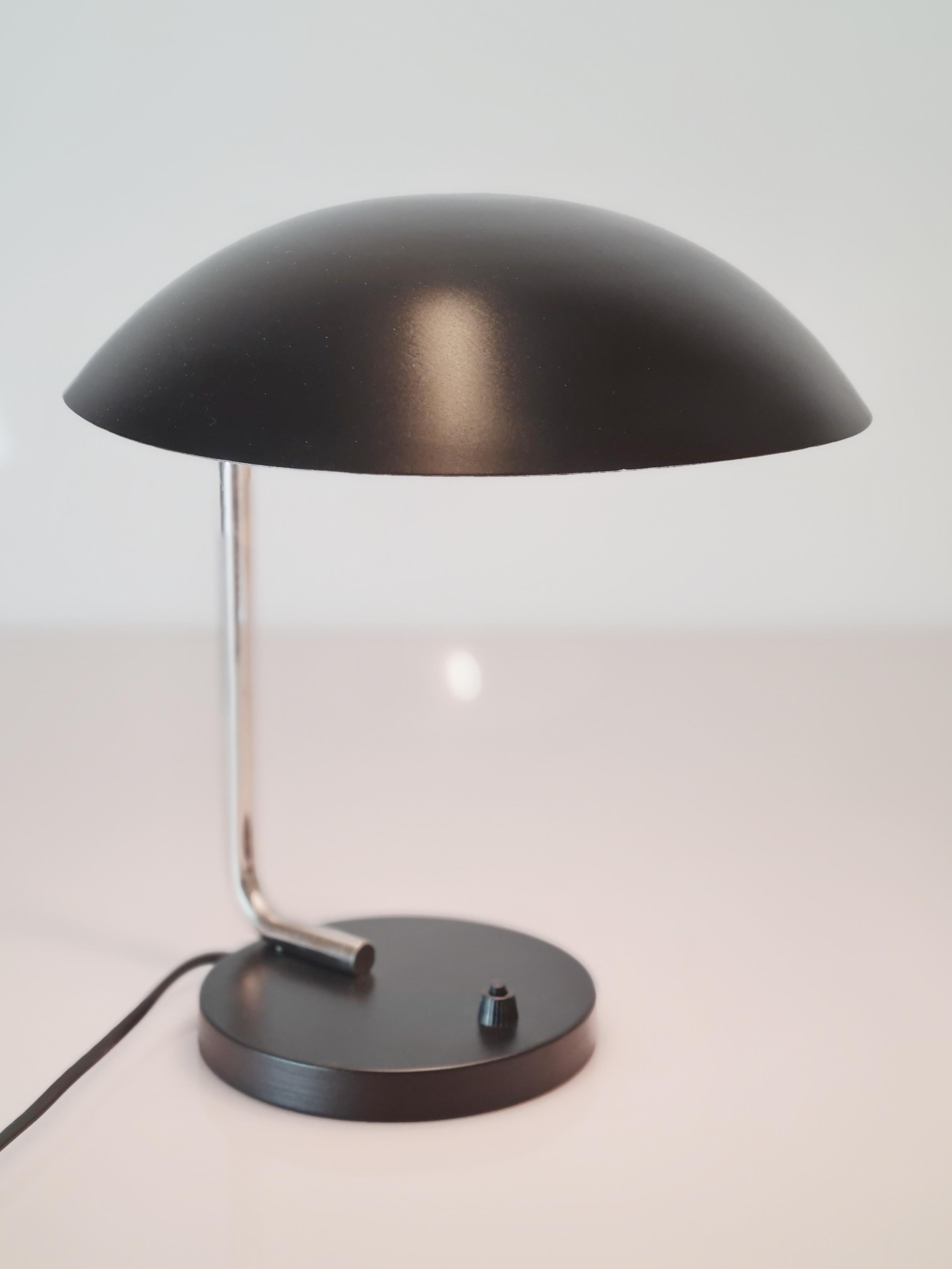 Metal Paavo Tynell Table Lamp Model 5310, Taito 1930s