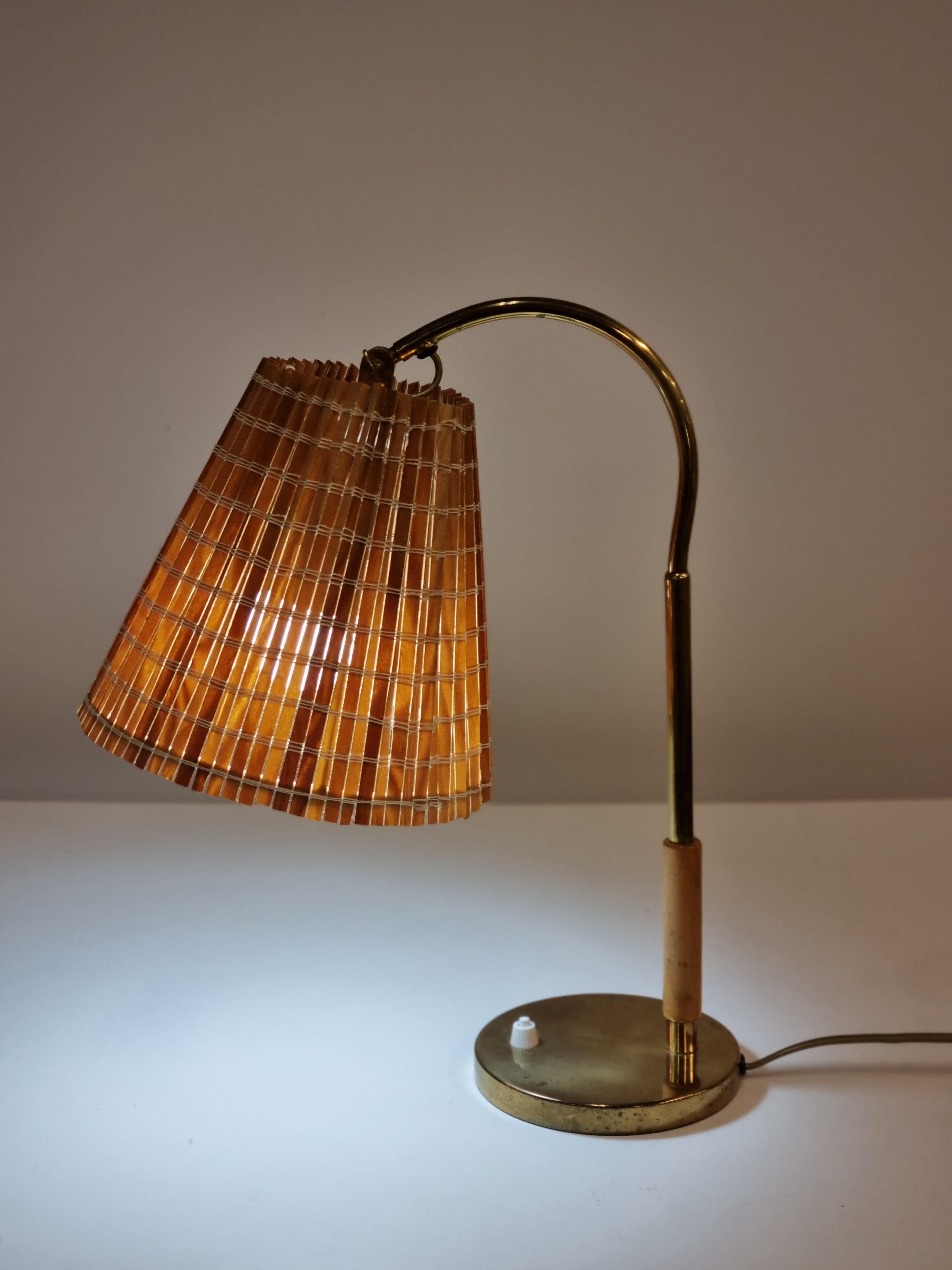 Finnish Paavo Tynell, Table Lamp model 9201, Taito