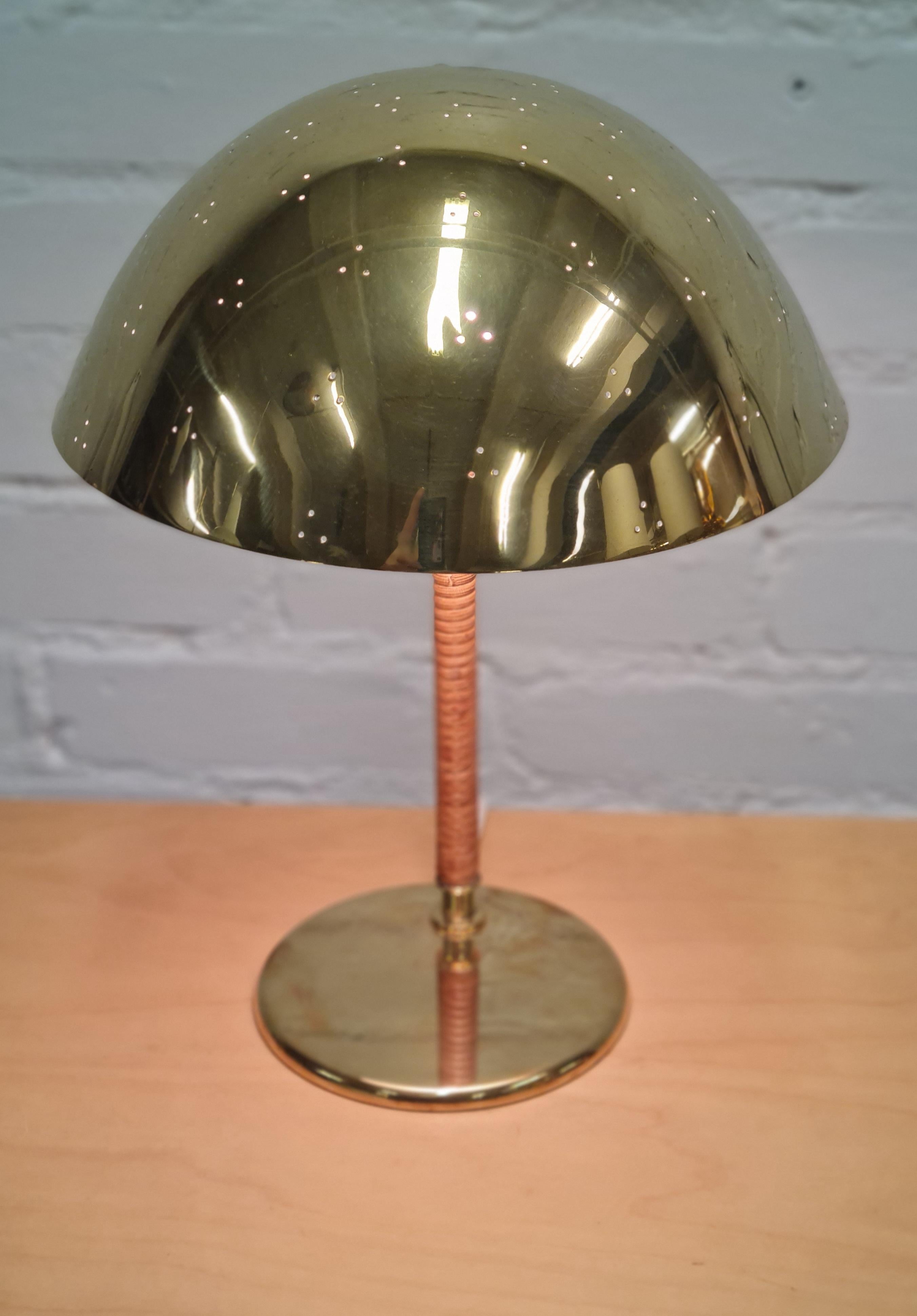Paavo Tynell Table Lamp Model 9209`Kypärä´ For Sale 4