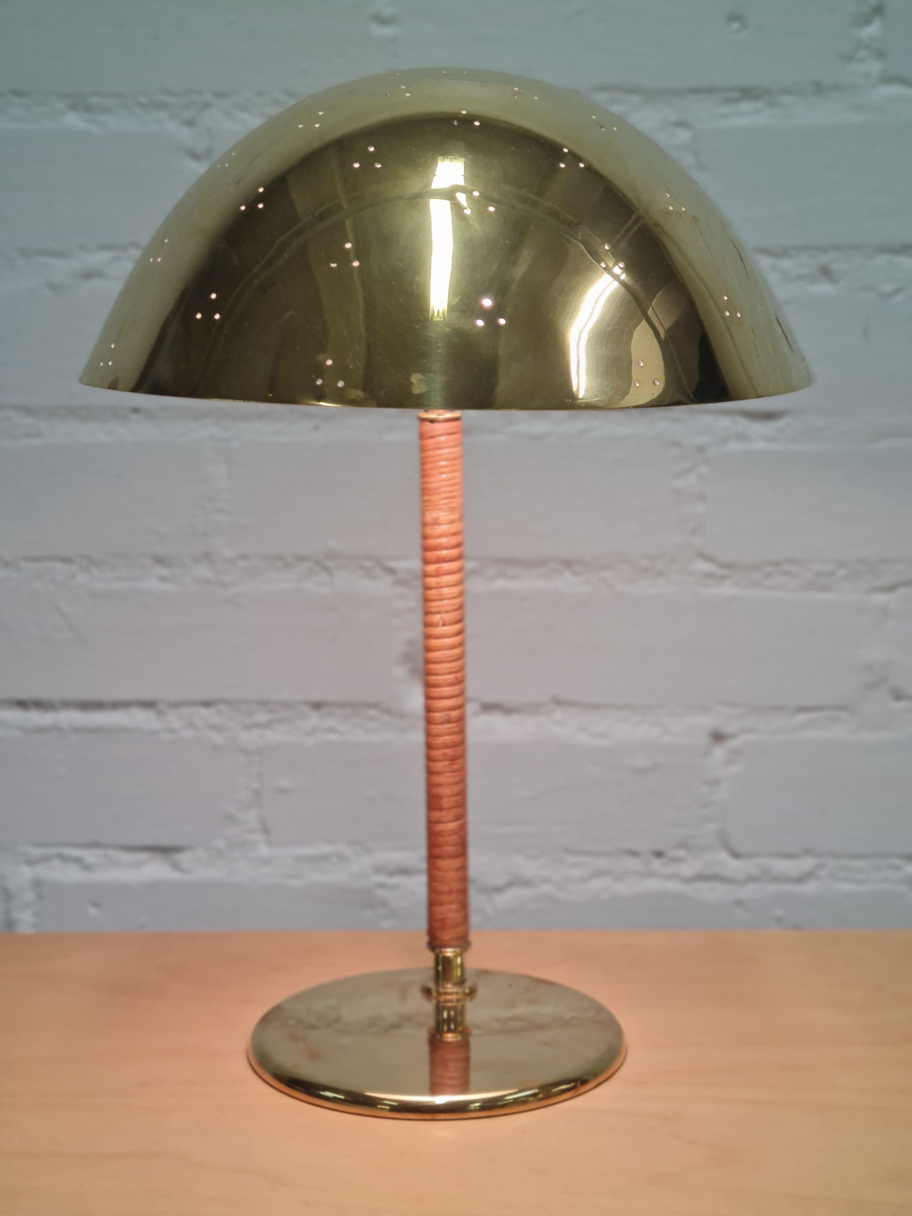 Paavo Tynell Table Lamp Model 9209`Kypärä´ For Sale 5