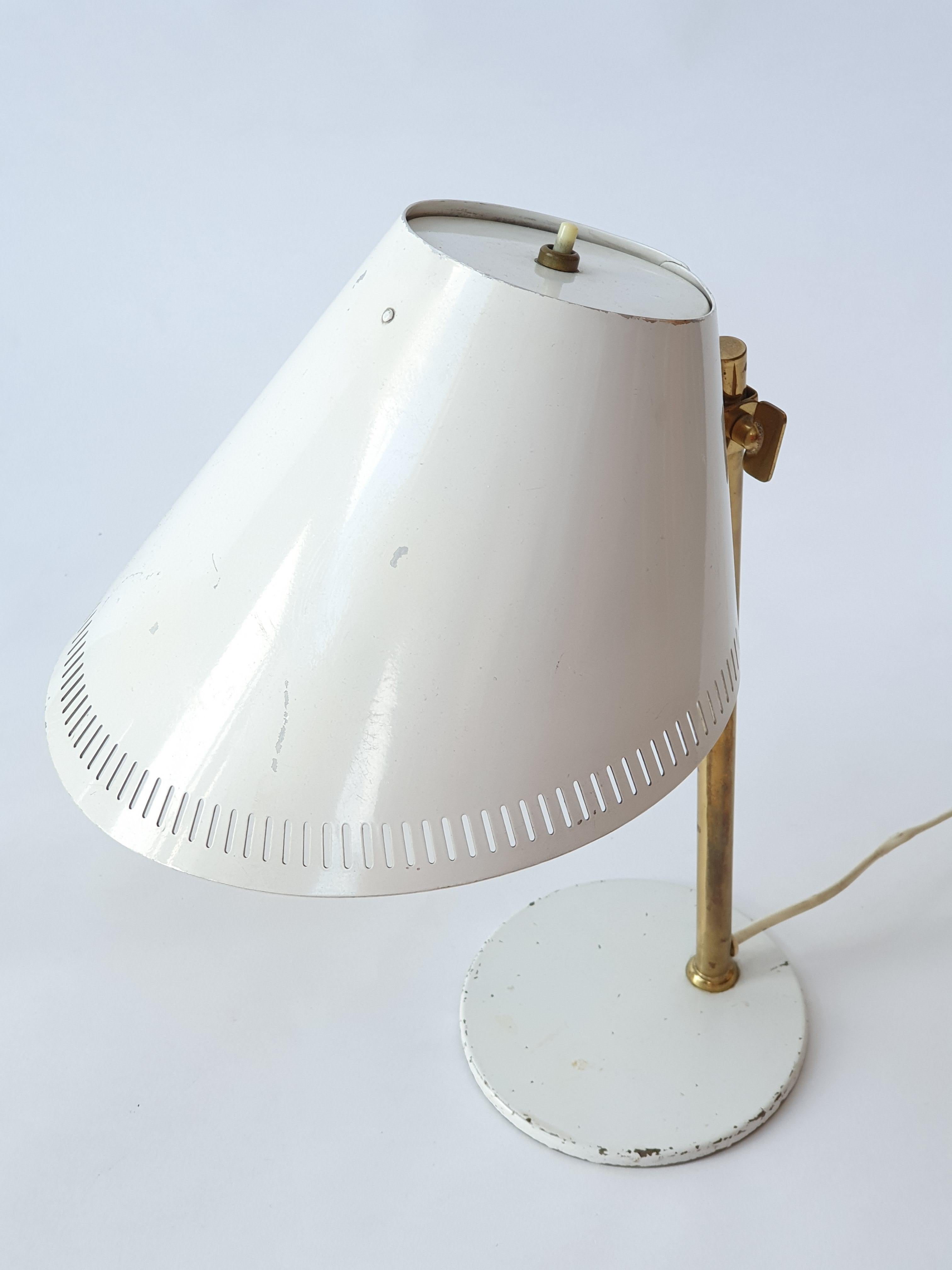Paavo Tynell Table Lamp Model 9227 by Idman 6