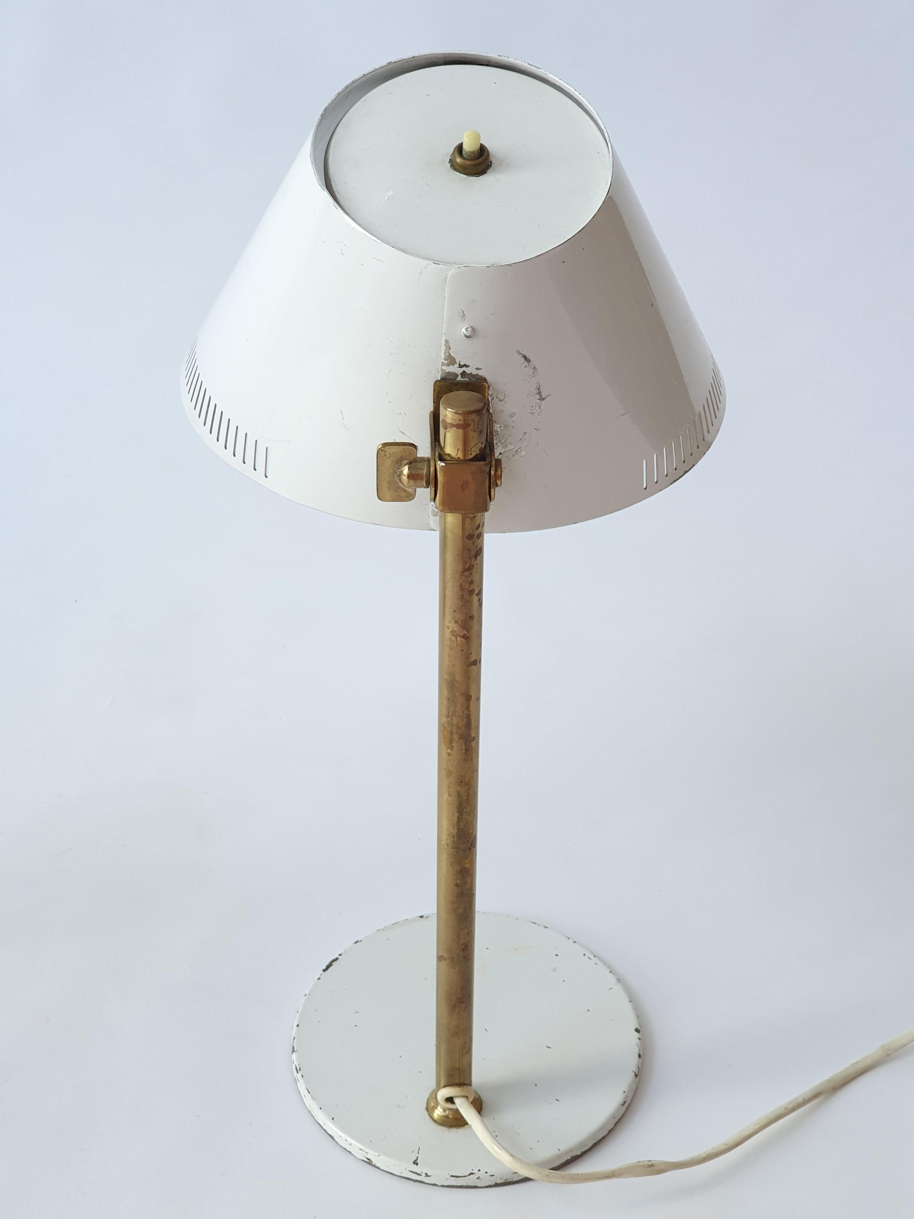 Paavo Tynell Table Lamp Model 9227 by Idman 7