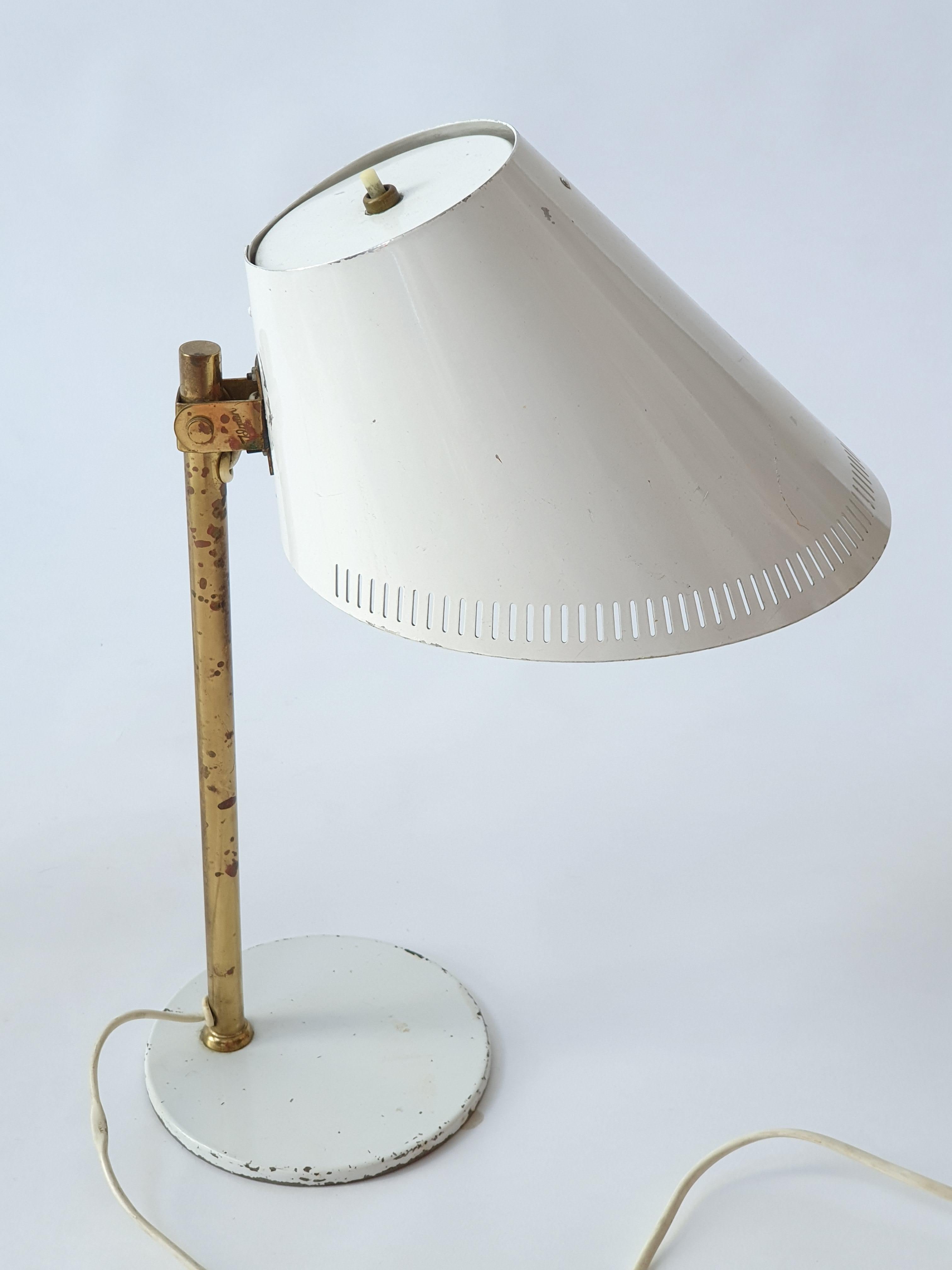 Paavo Tynell Table Lamp Model 9227 by Idman 8
