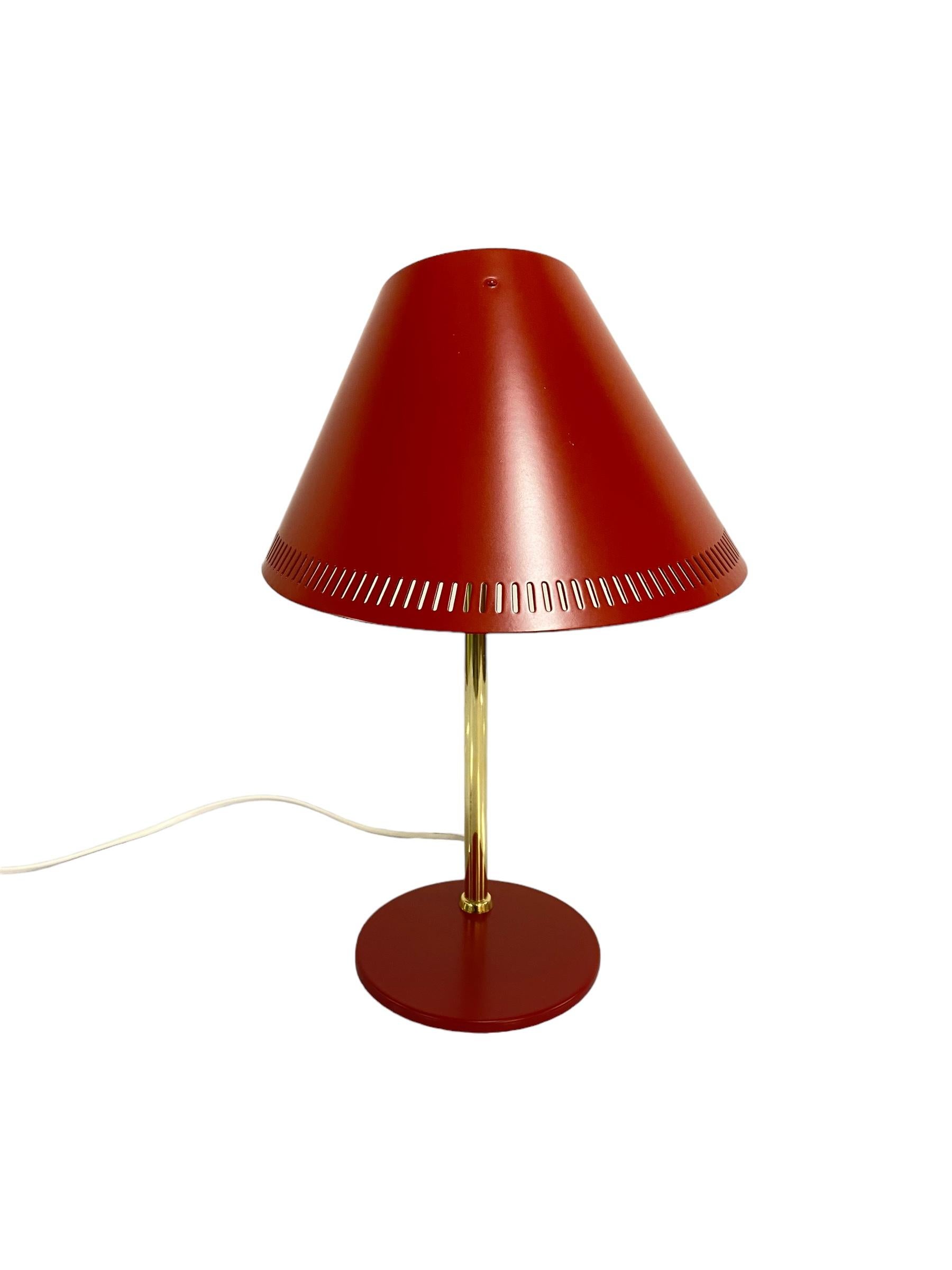 Finnish Paavo Tynell Table Lamp Model 9227 in Red For Sale
