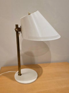 Lámpara de mesa Paavo Tynell Modelo 9227 fabricada por Taito Oy Años 50