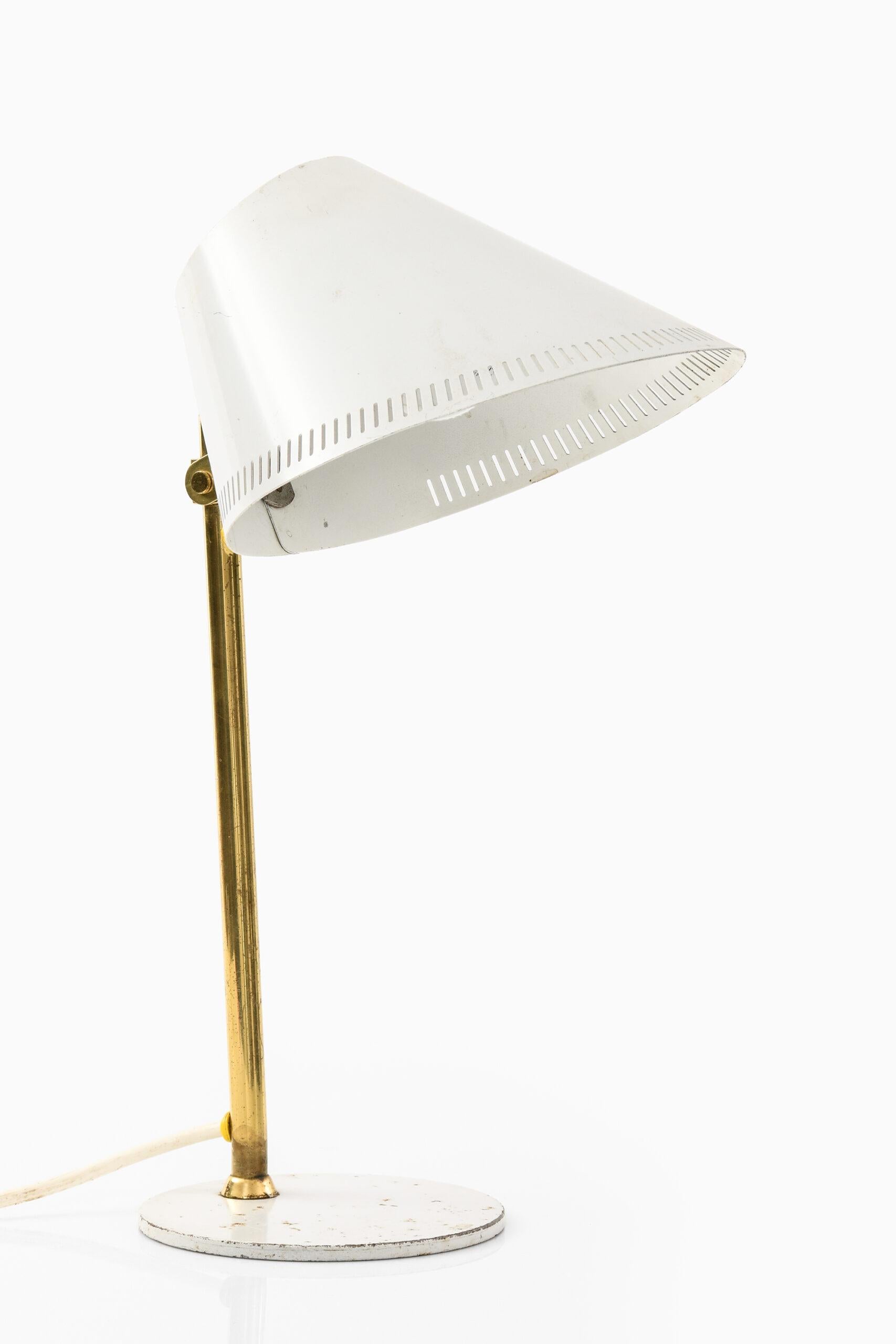 Finlandais Lampe de bureau Paavo Tynell Modèle 9227 Produite par Idman en Finlande en vente