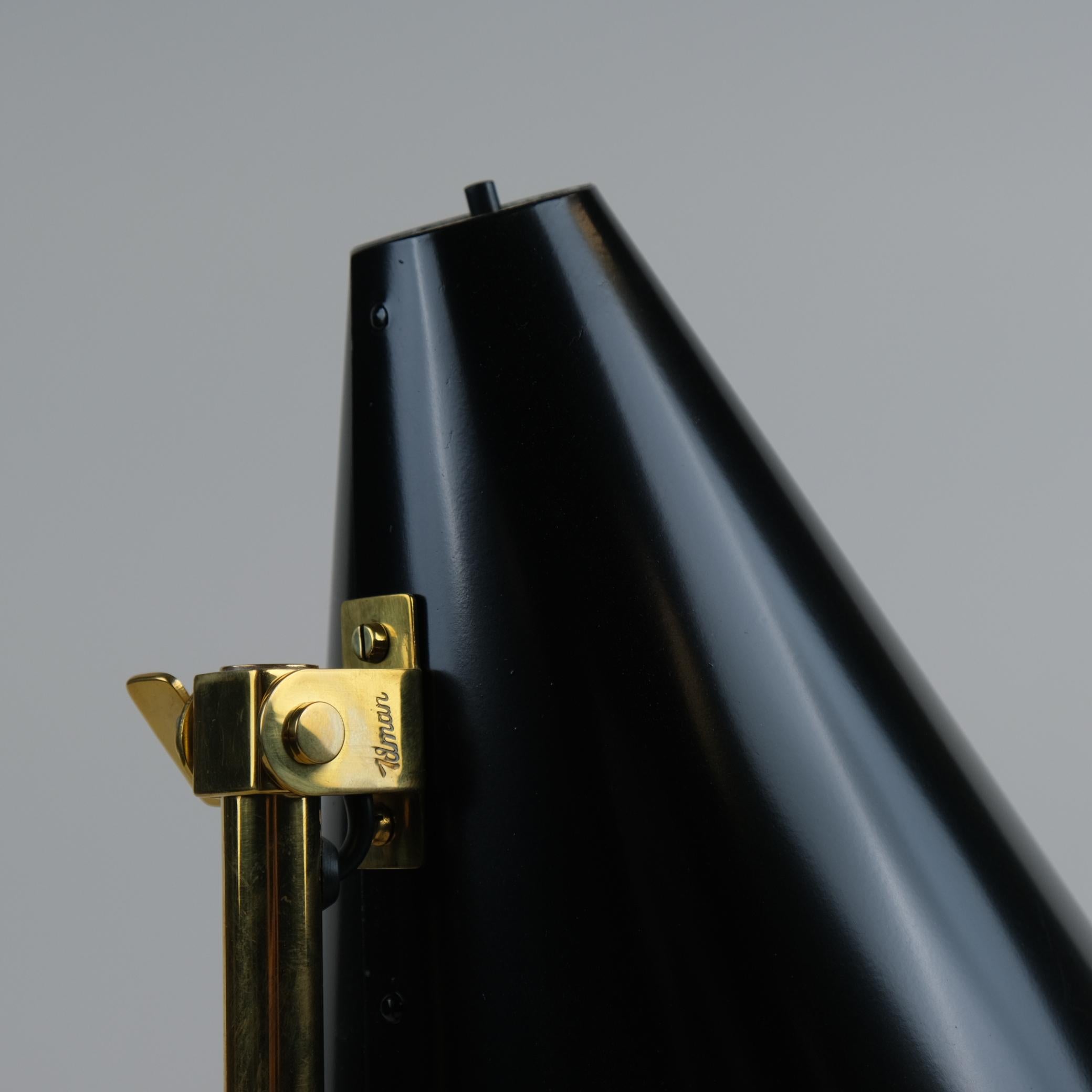 Lampe de table Paavo Tynell modèle H5-7 en laiton et noir, Idman années 1960 Bon état - En vente à Helsinki, FI